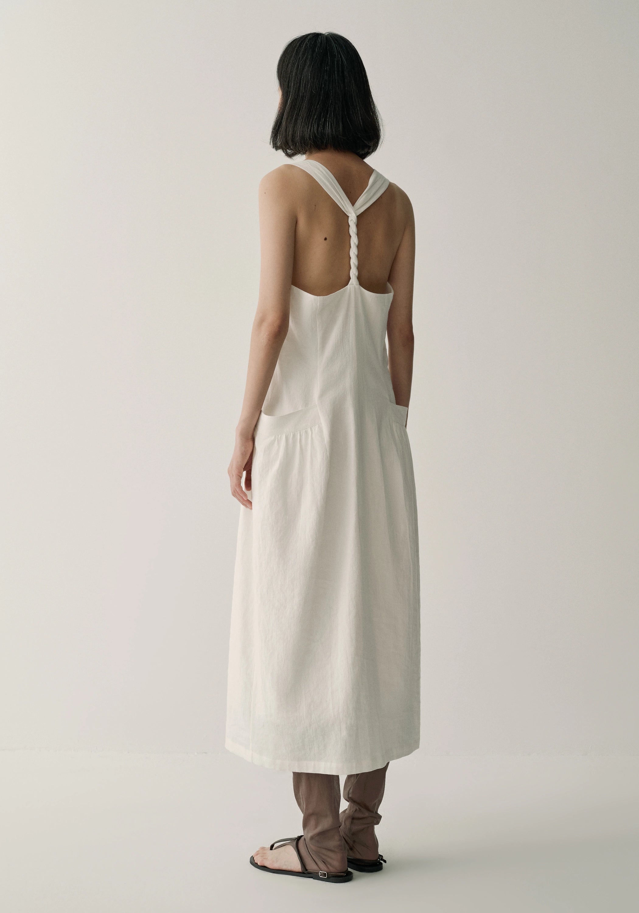 #color_off white