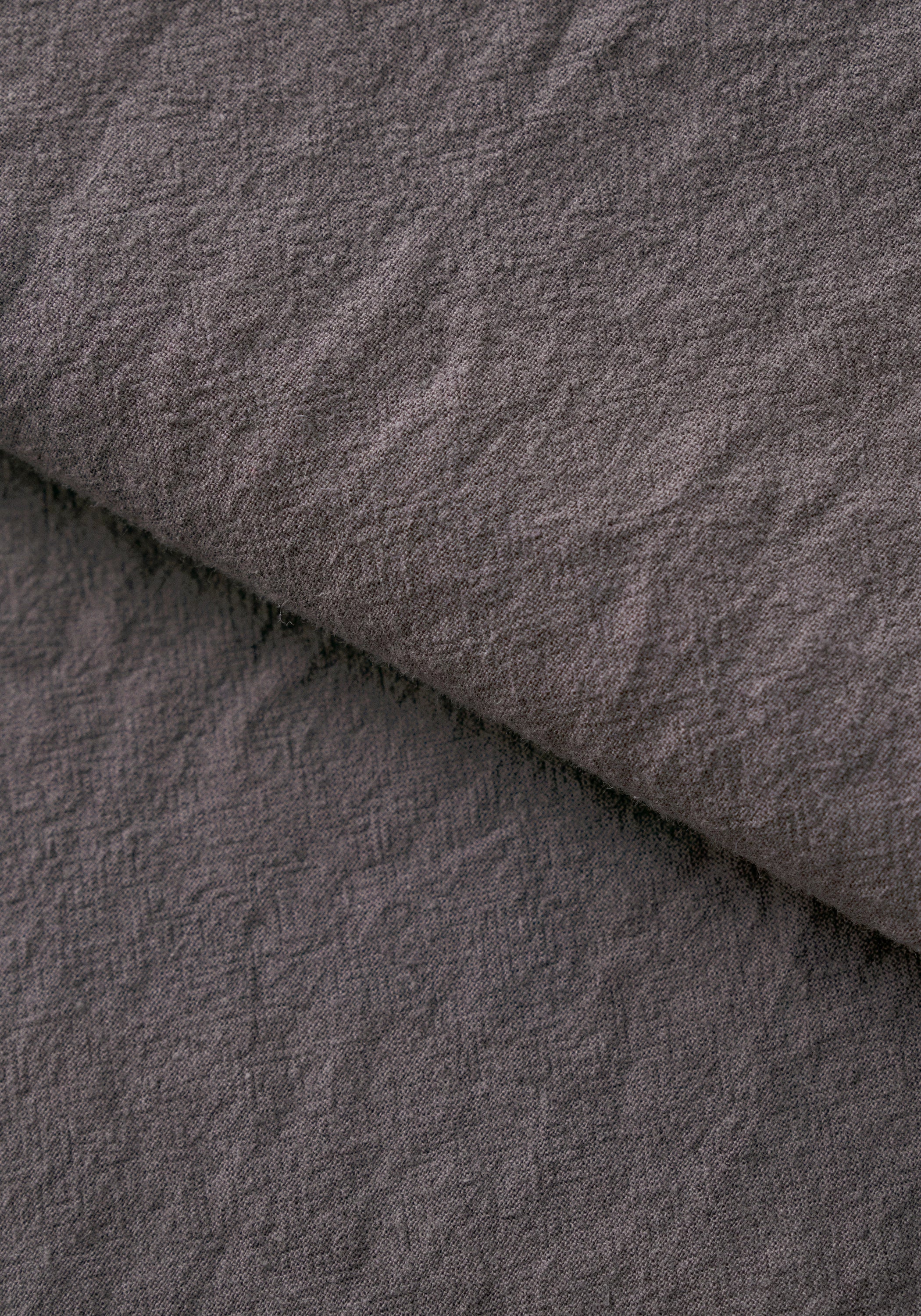 #color_plum brown