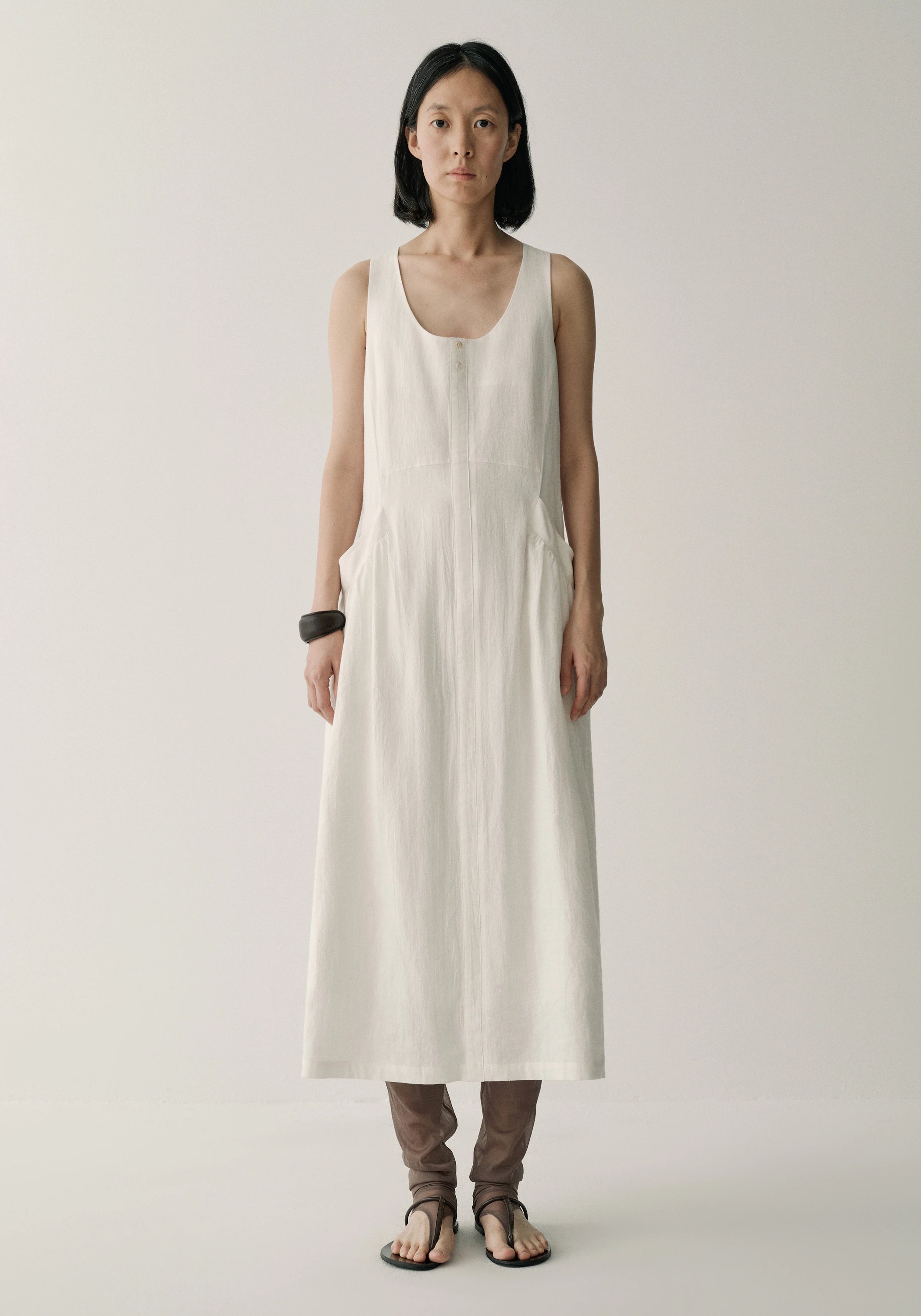 #color_off white