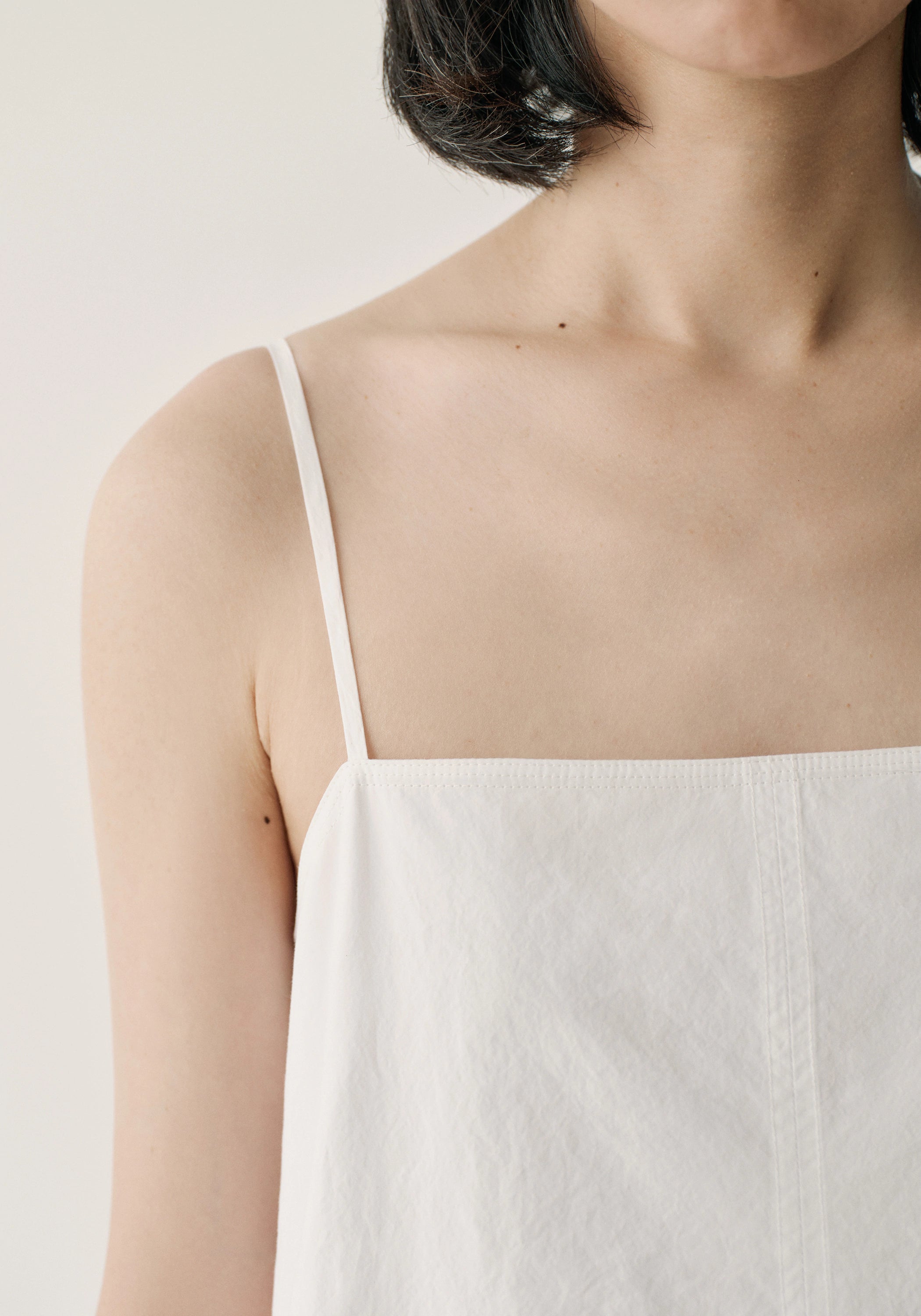 #color_off white
