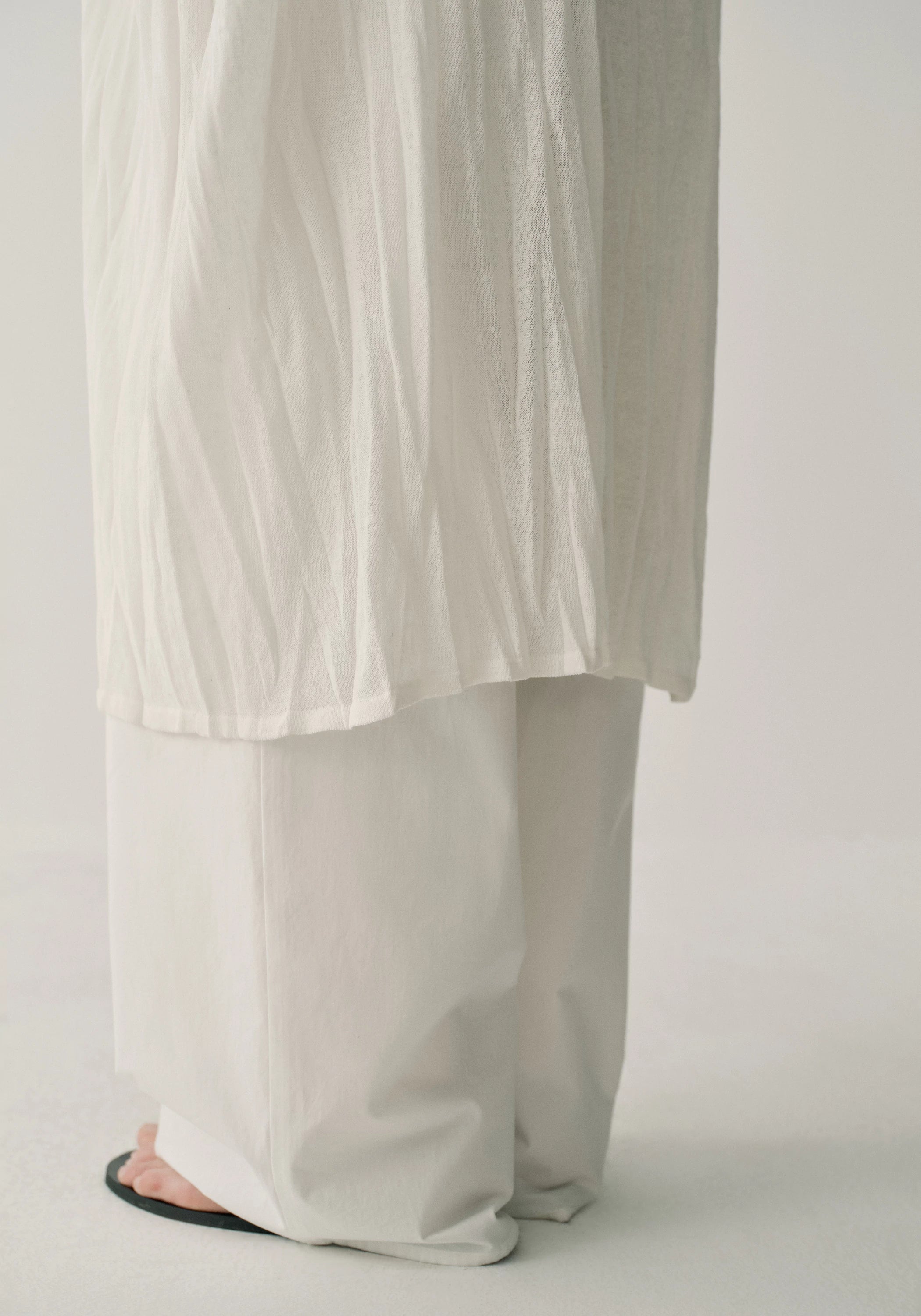 #color_off white