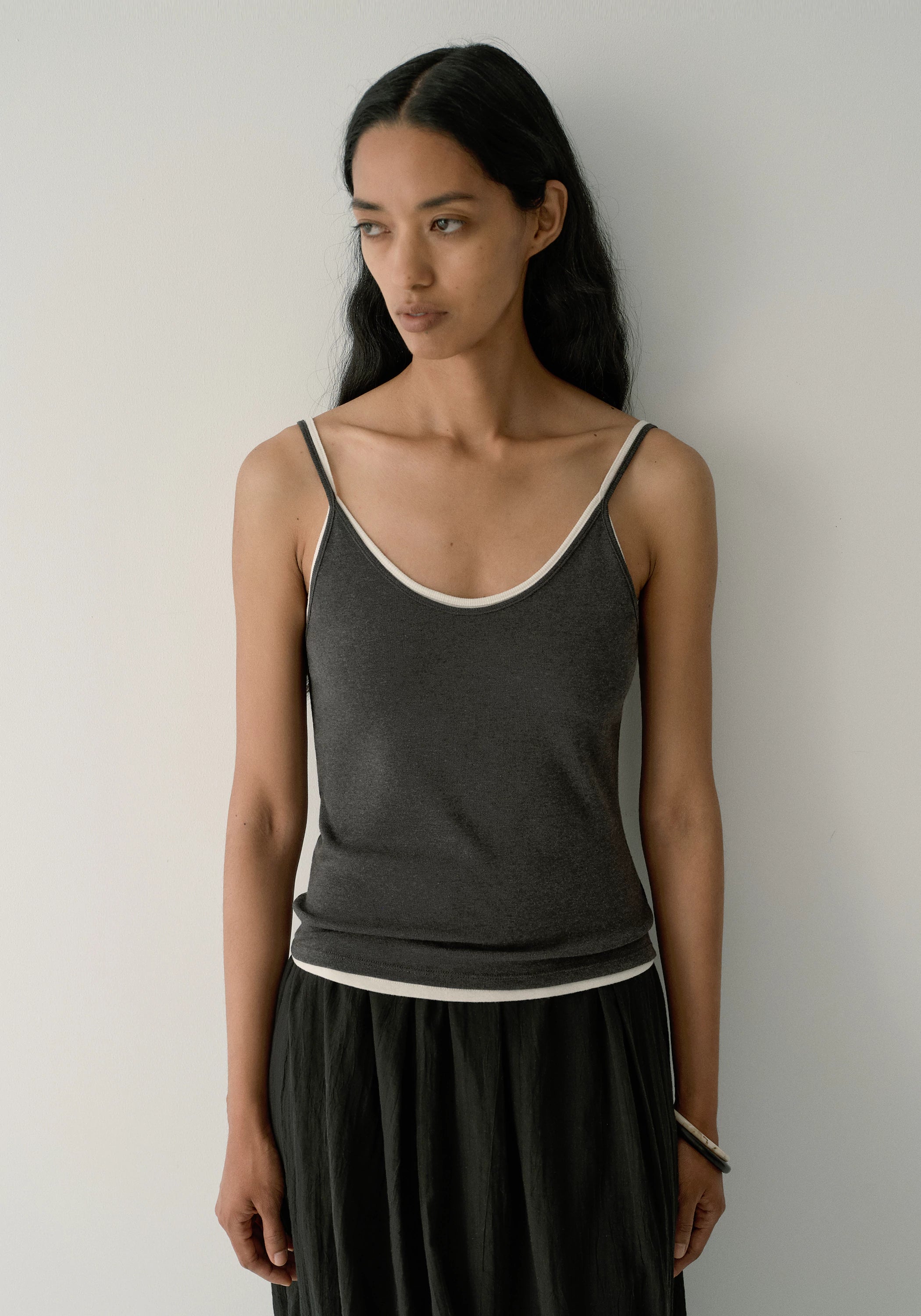 #color_dark gray
