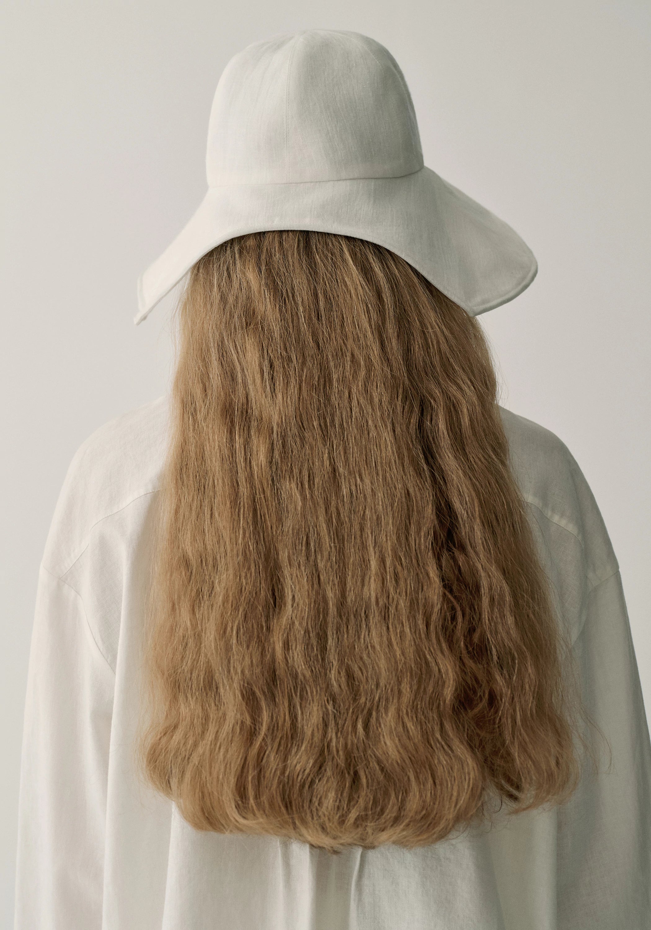 #color_off white
