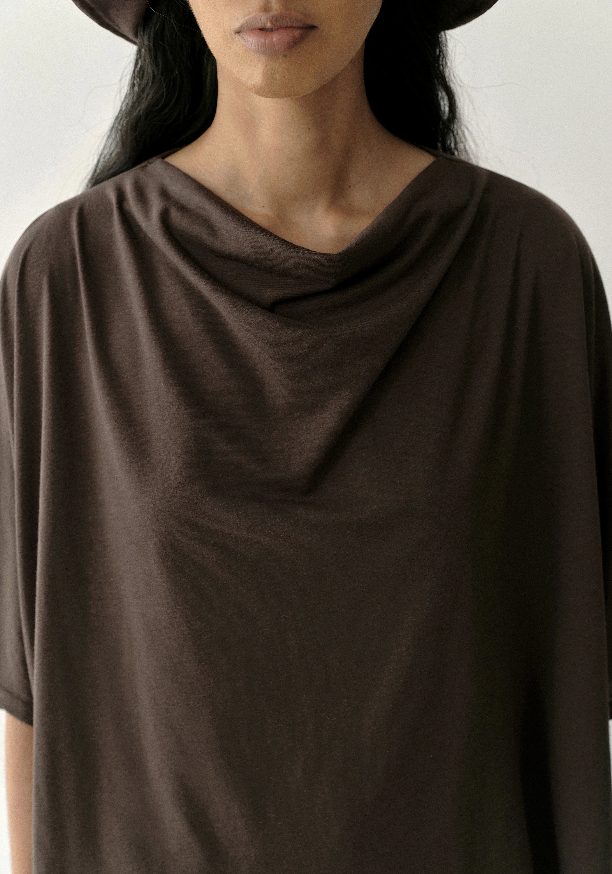 #color_raw umber