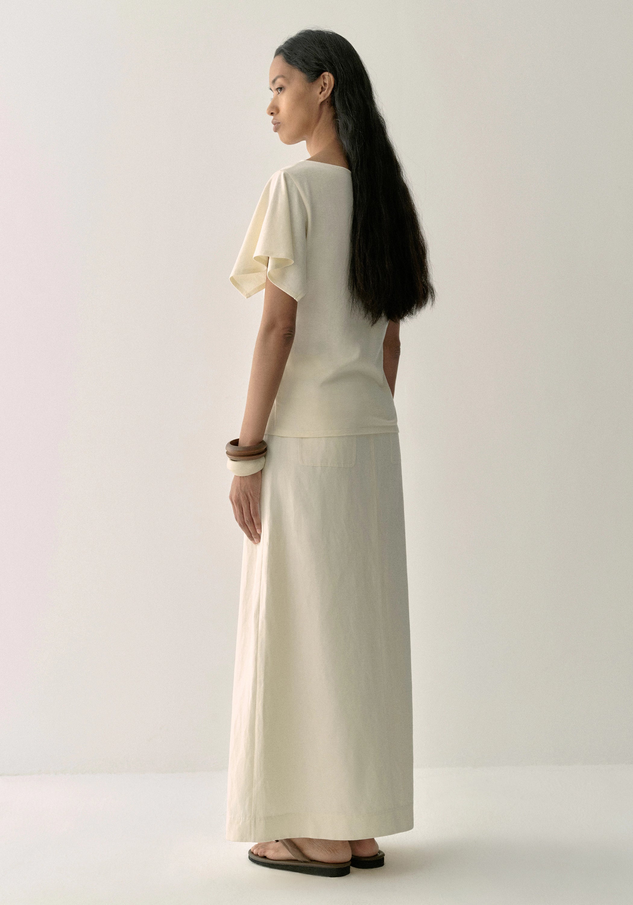 #color_cream white