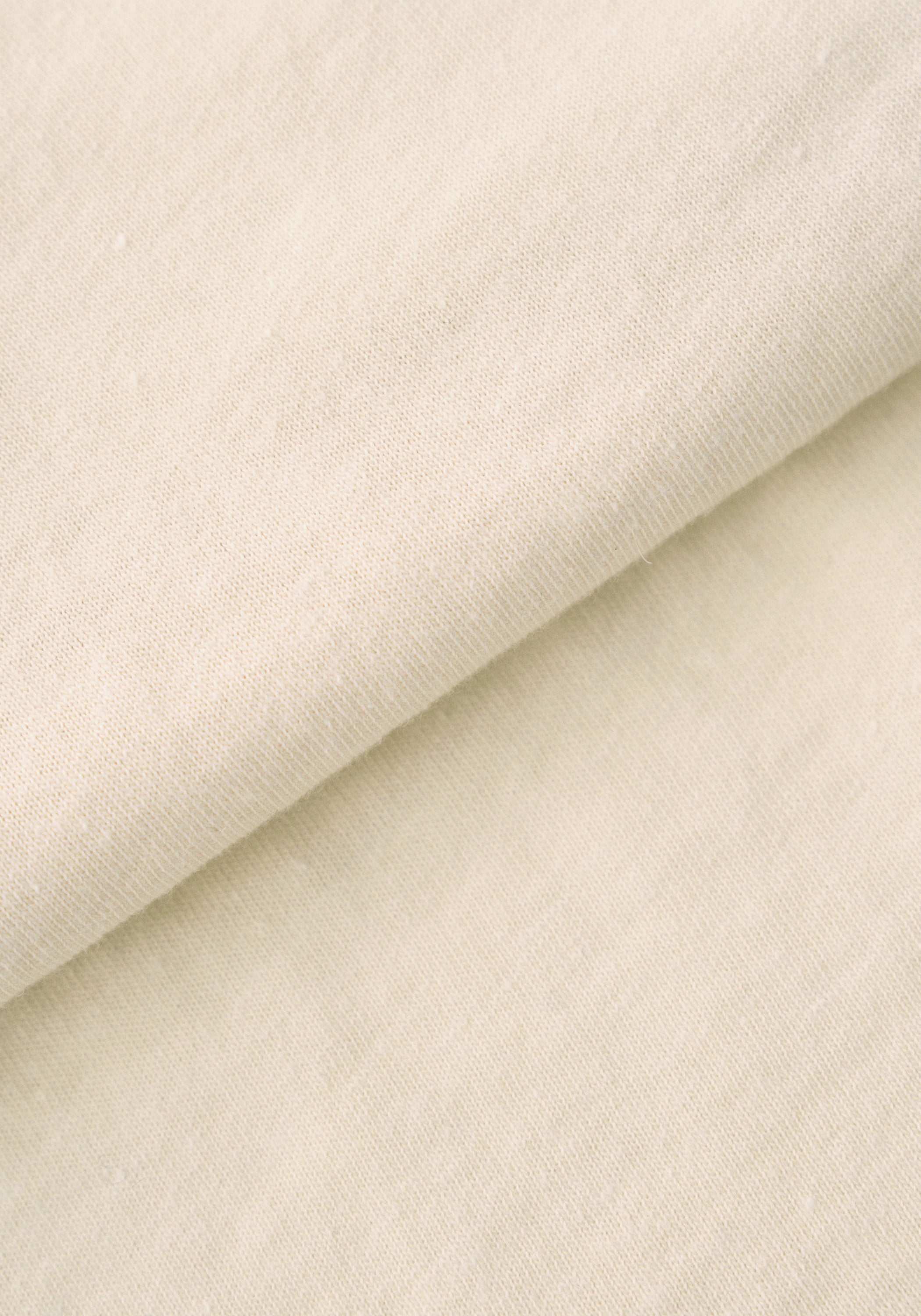 #color_cream white