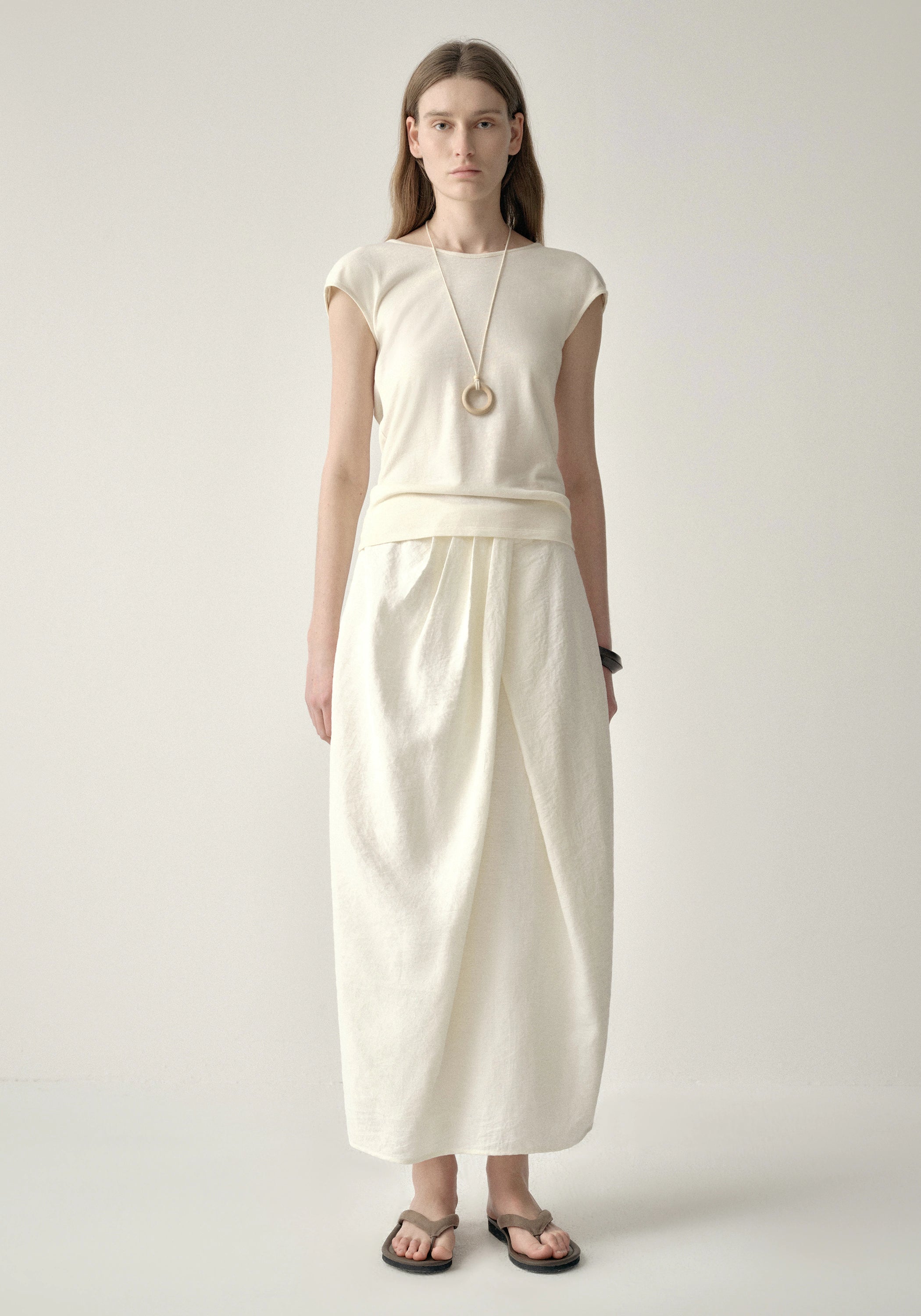 #color_cream white