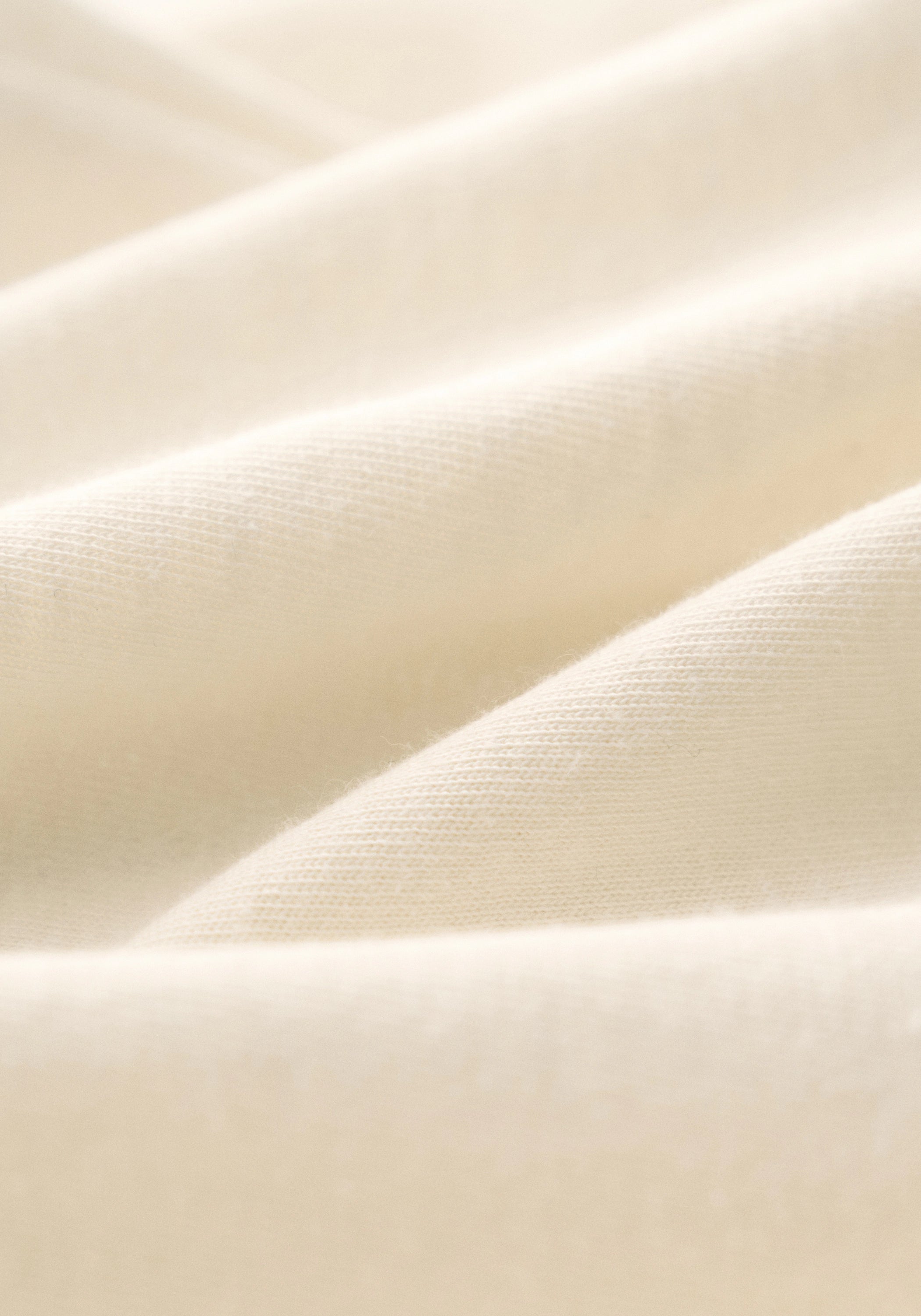 #color_cream white