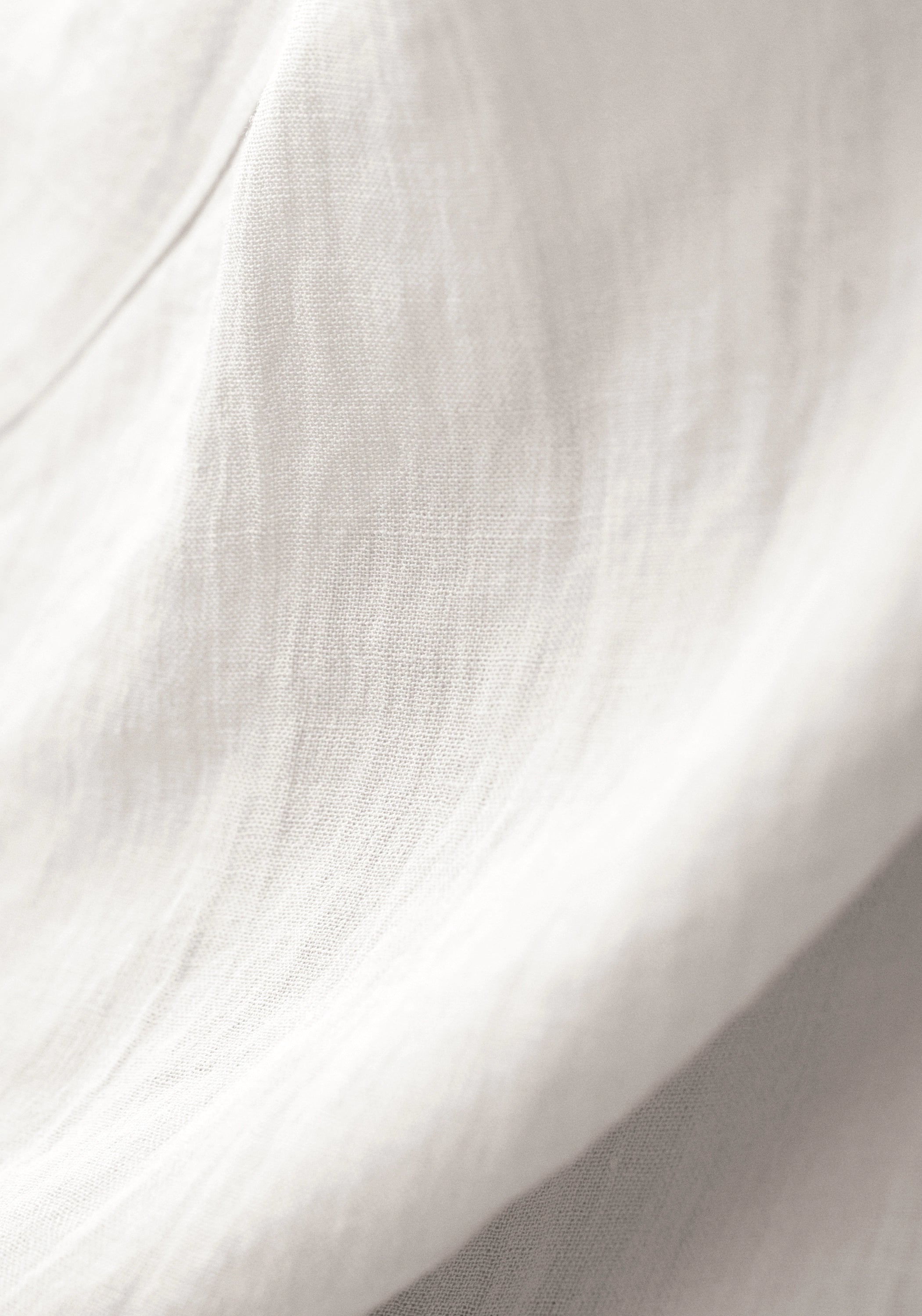 #color_off white