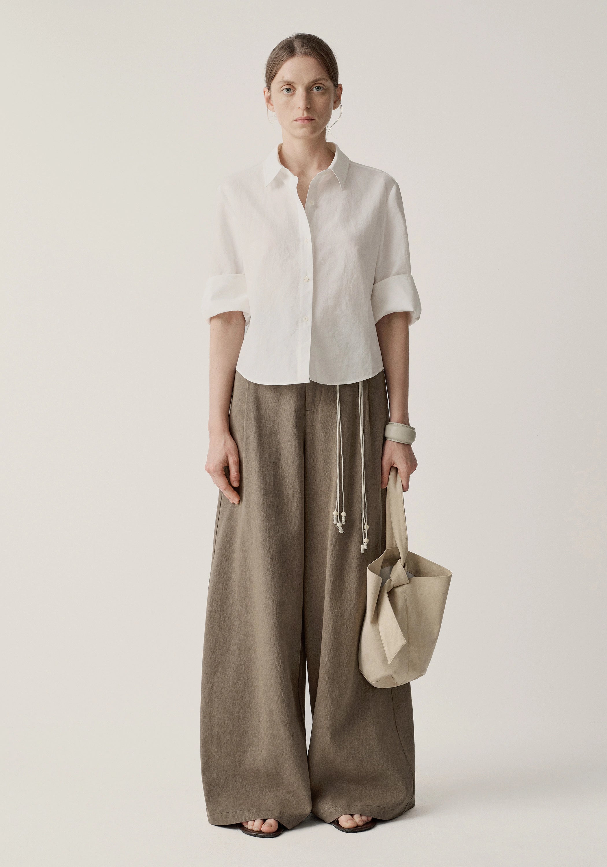 #color_off white