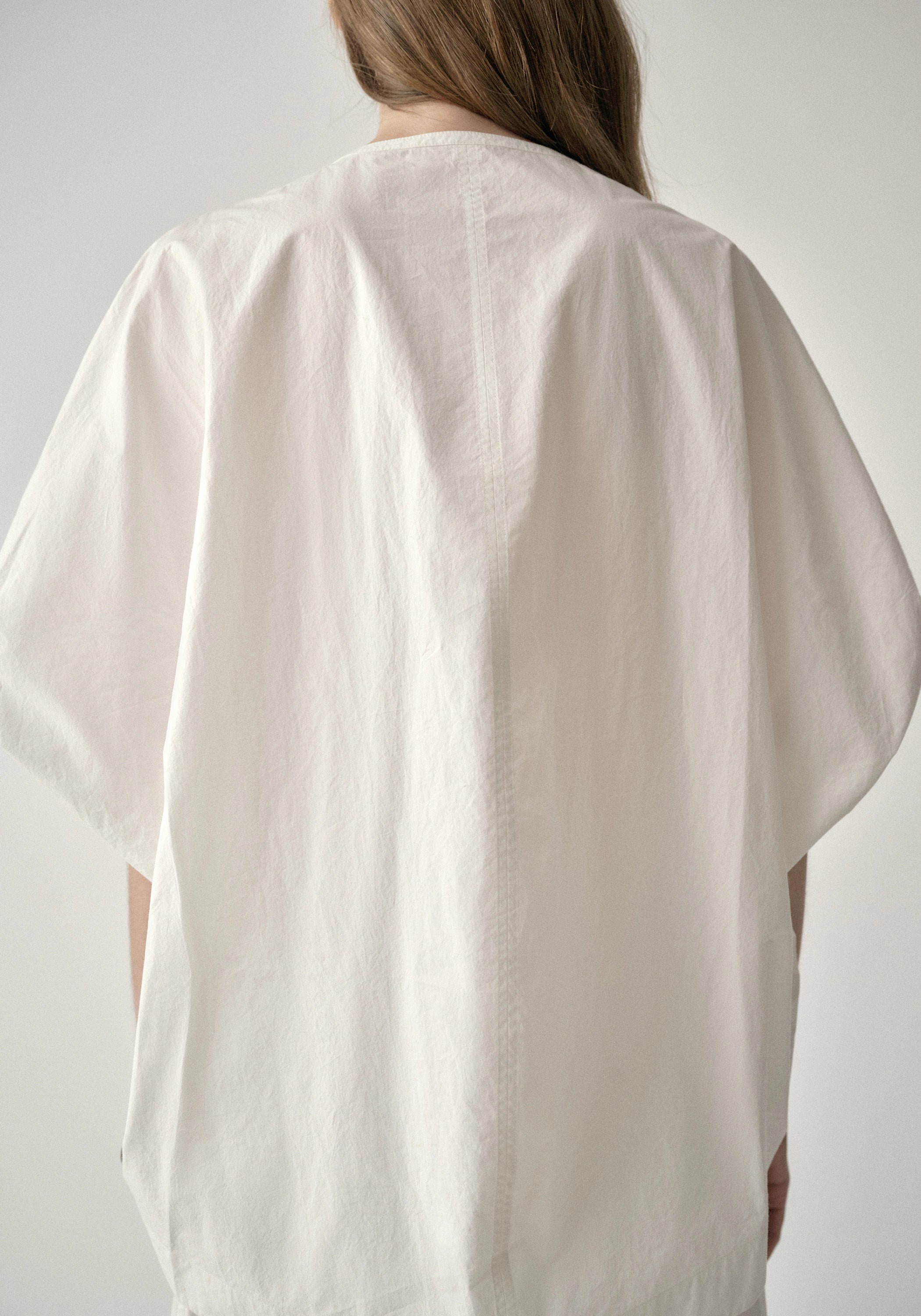 #color_off white