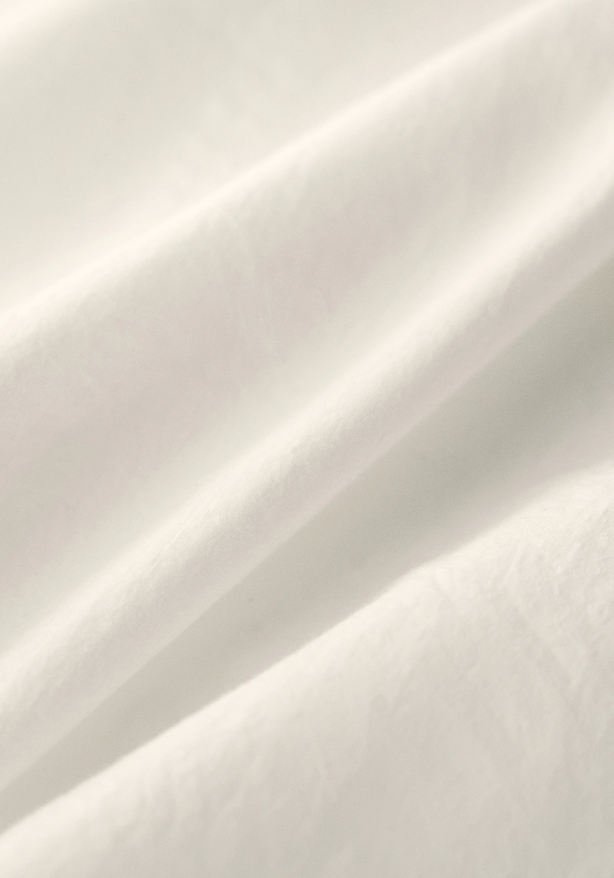 #color_off white