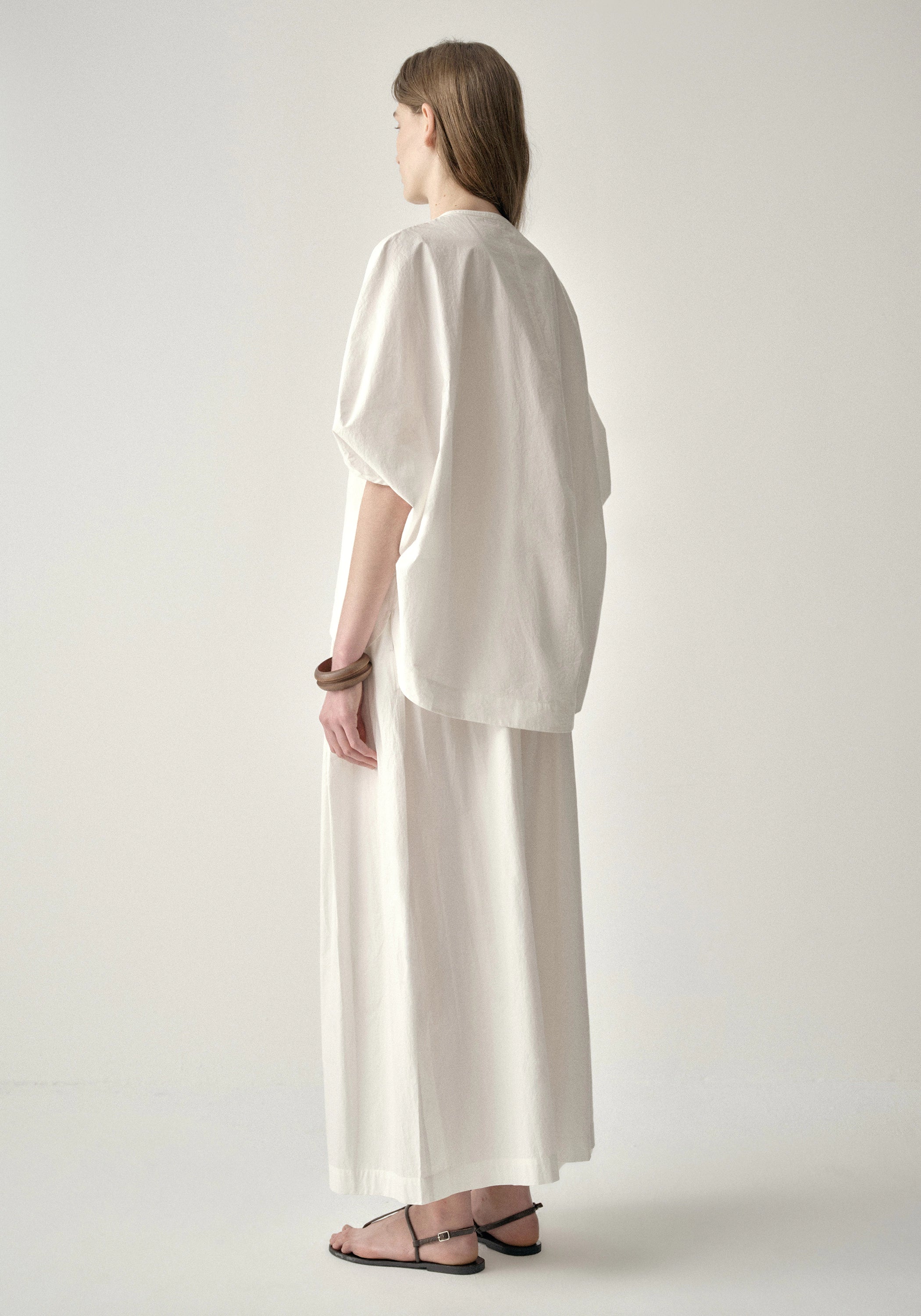 #color_off white