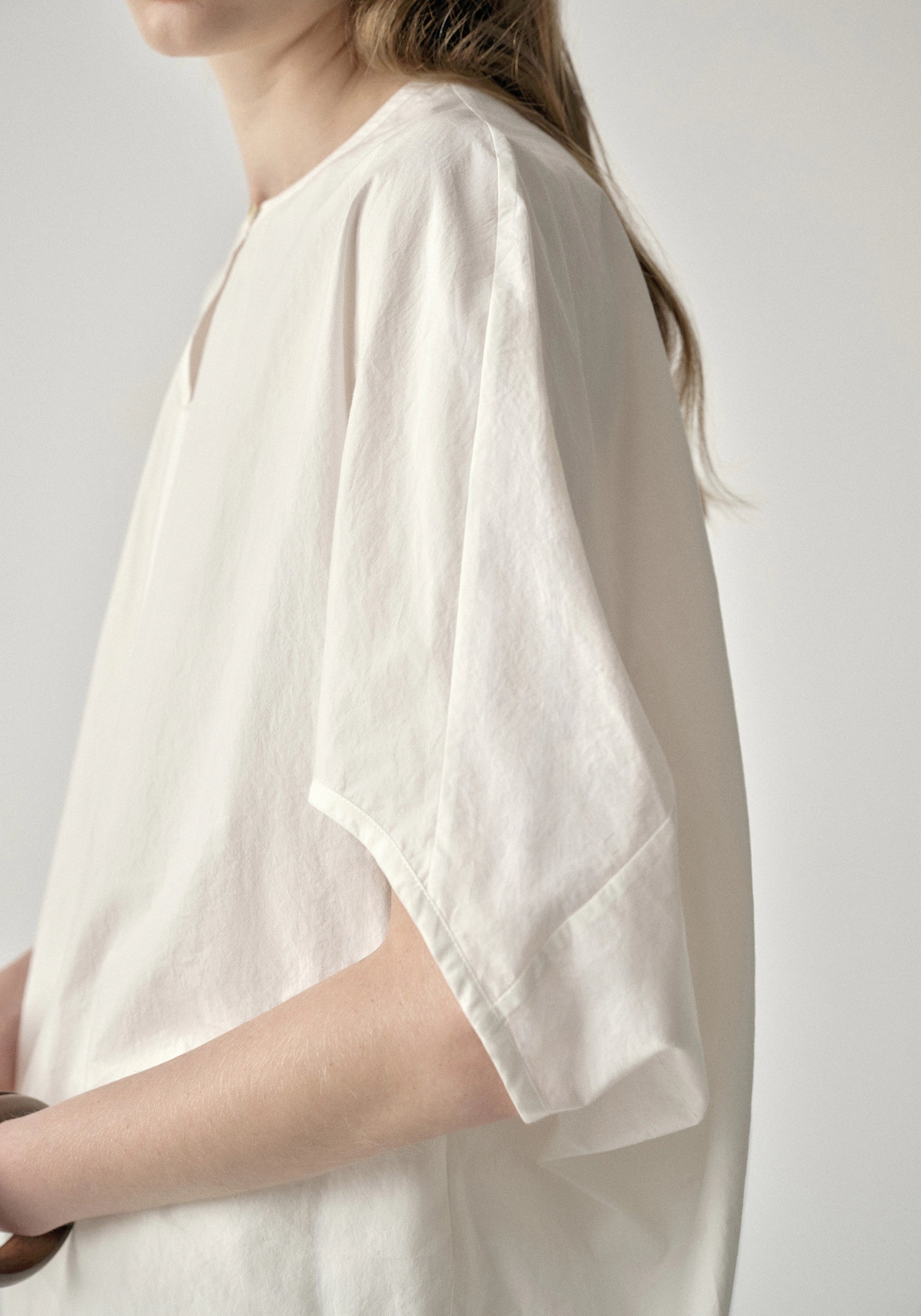 #color_off white
