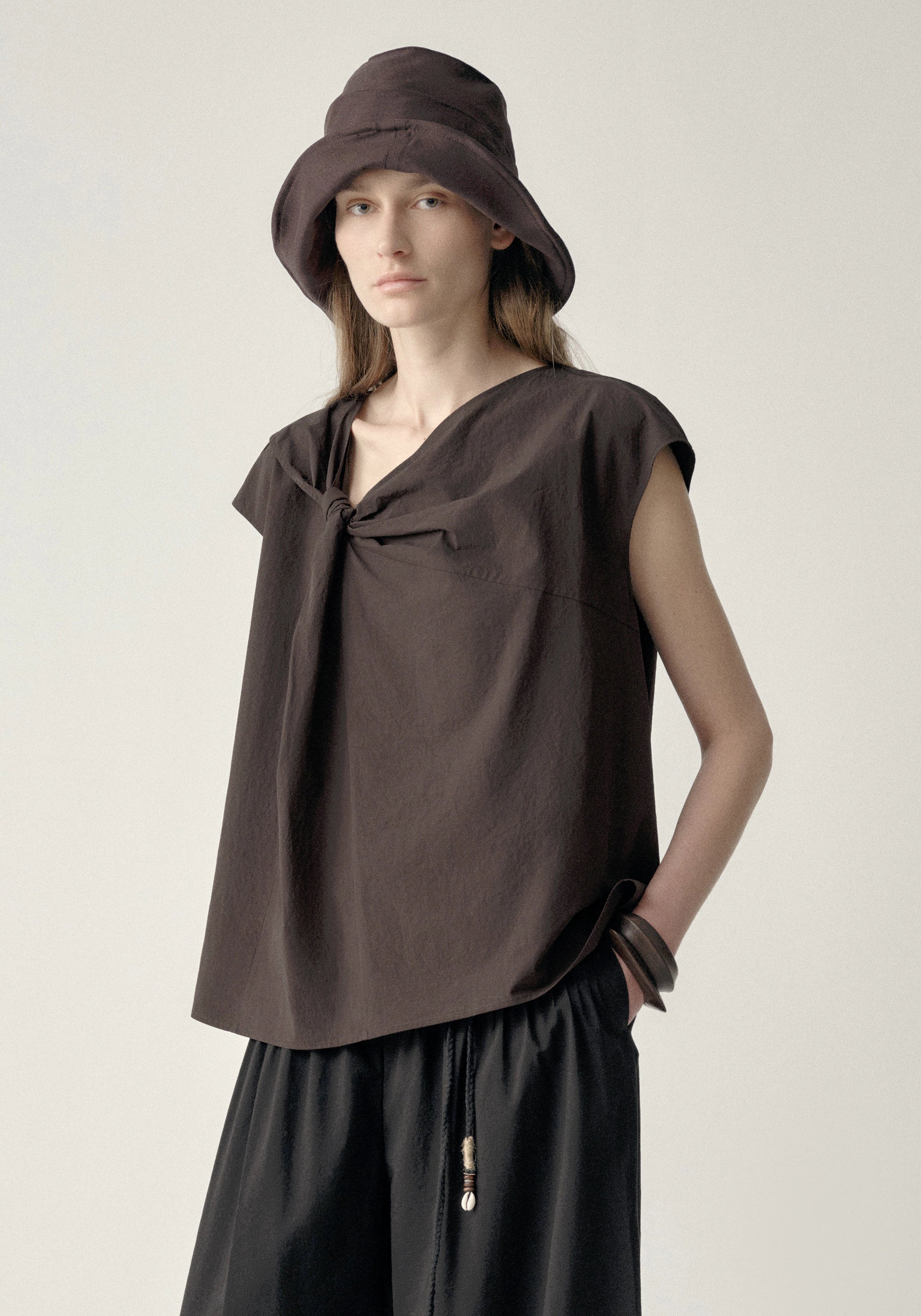 #color_raw umber