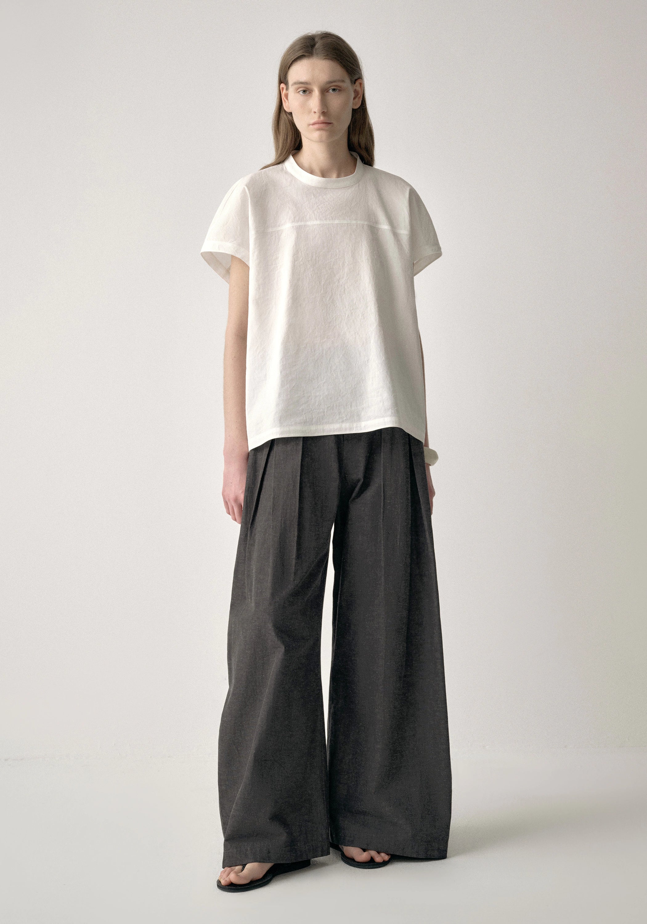 #color_off white