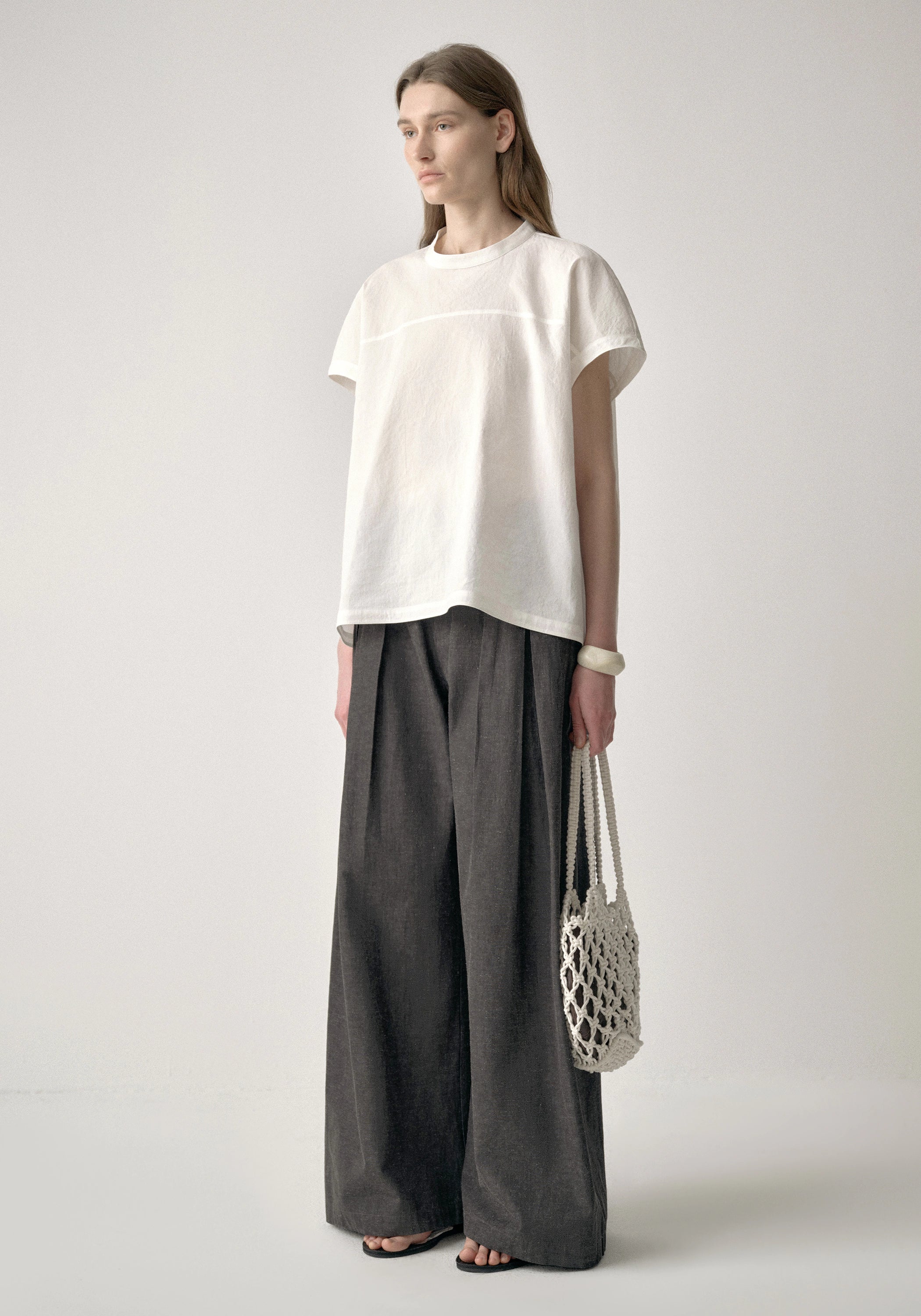 #color_off white