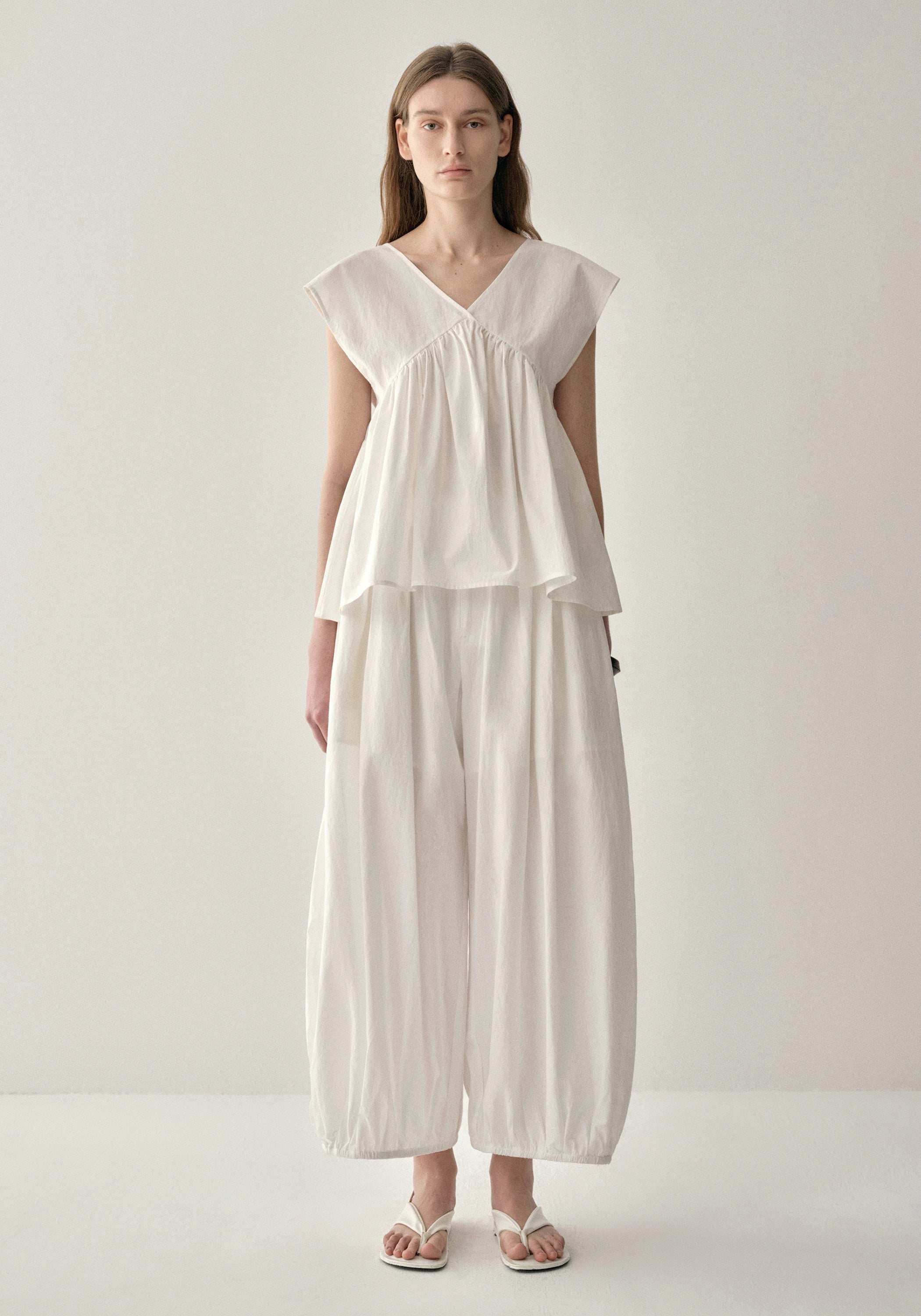 #color_off white