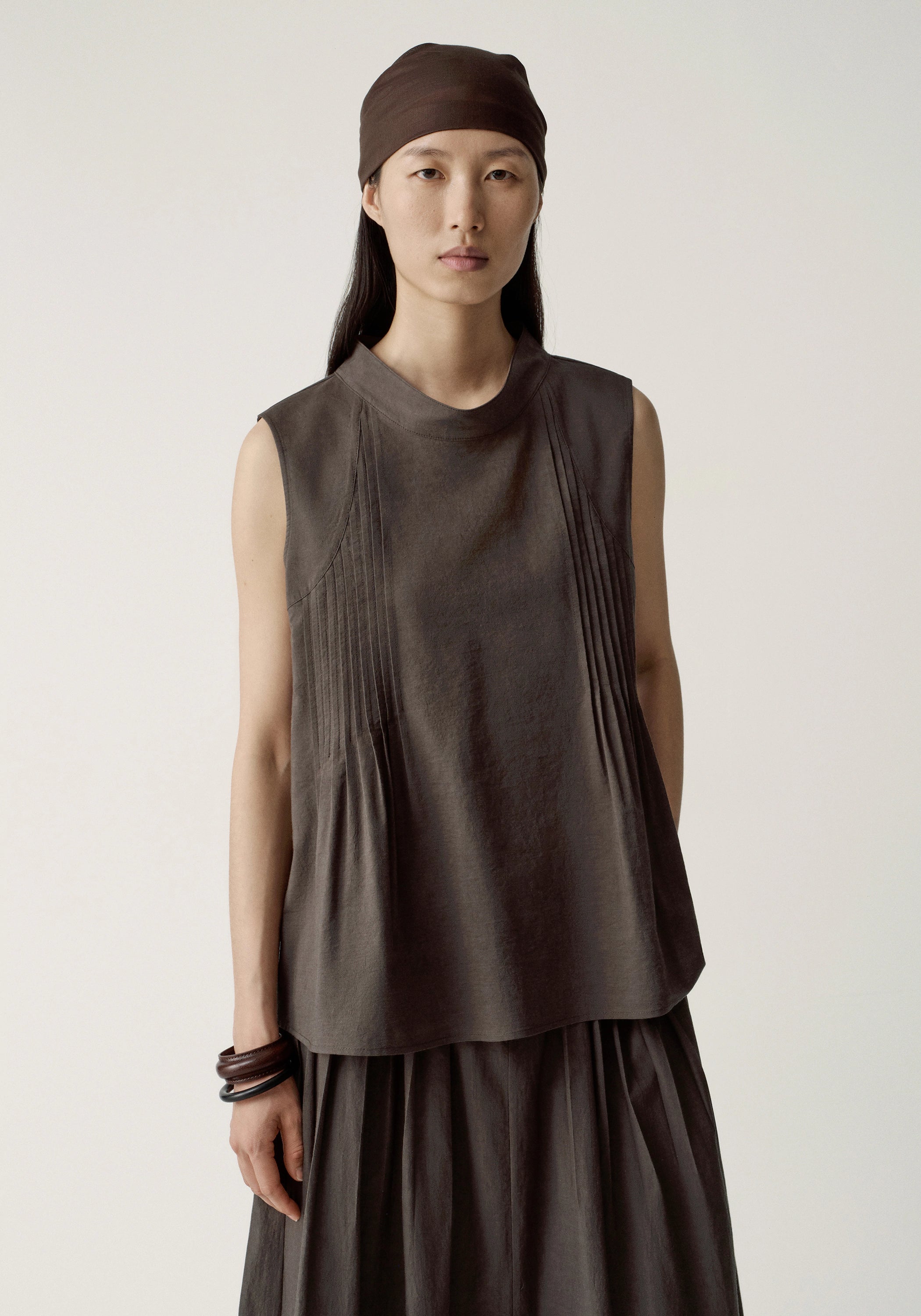 #color_raw umber