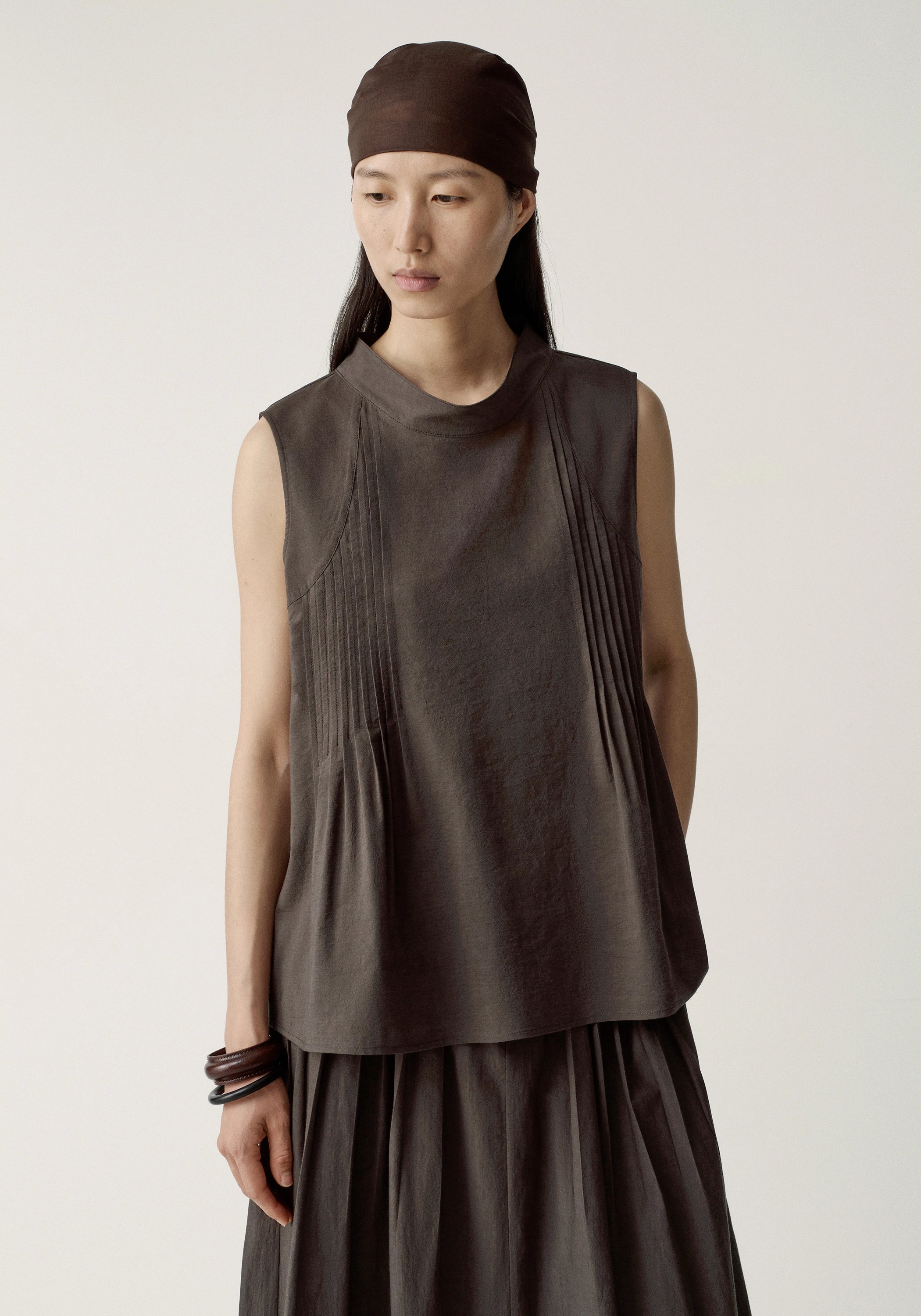 #color_raw umber
