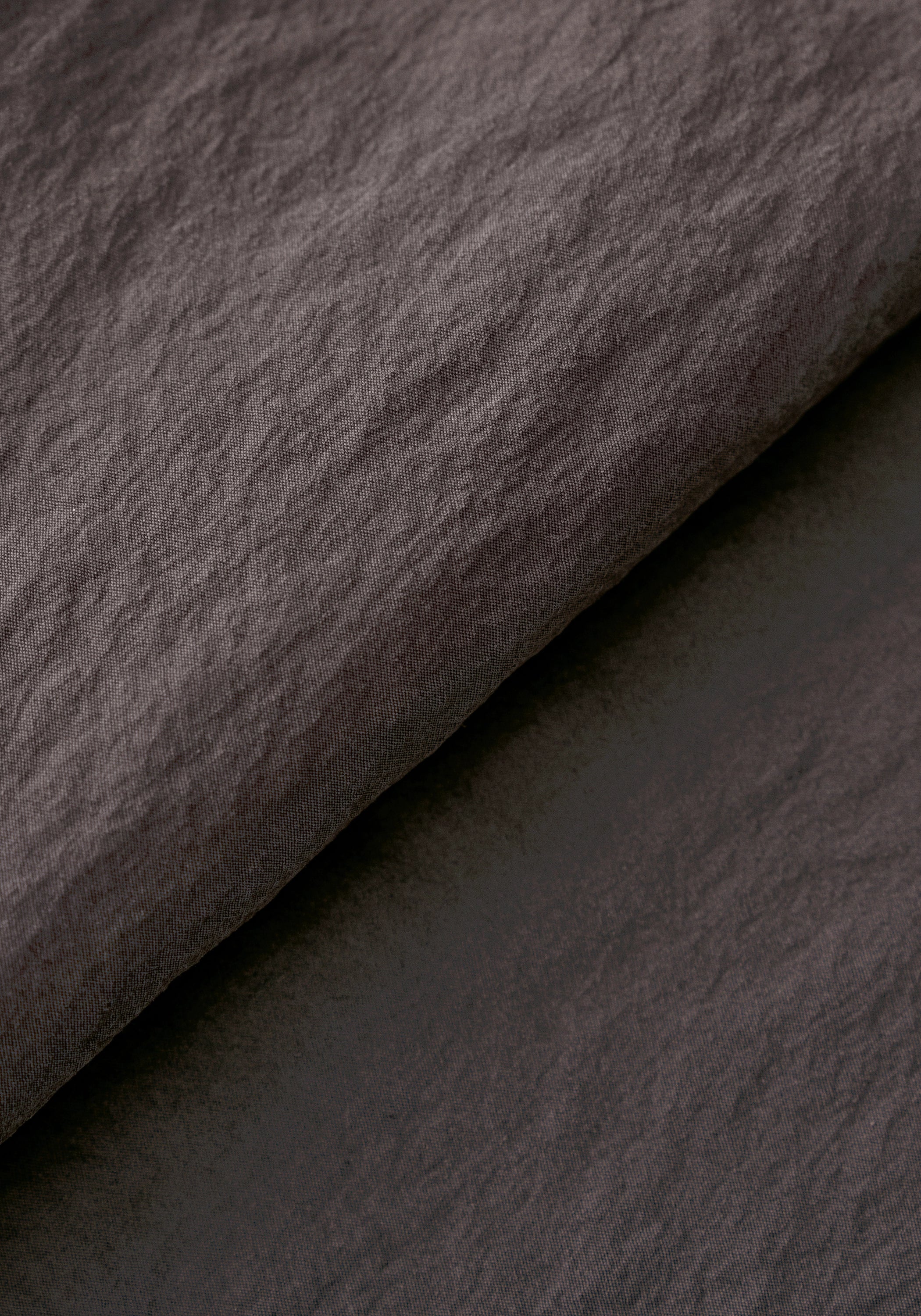 #color_plum brown