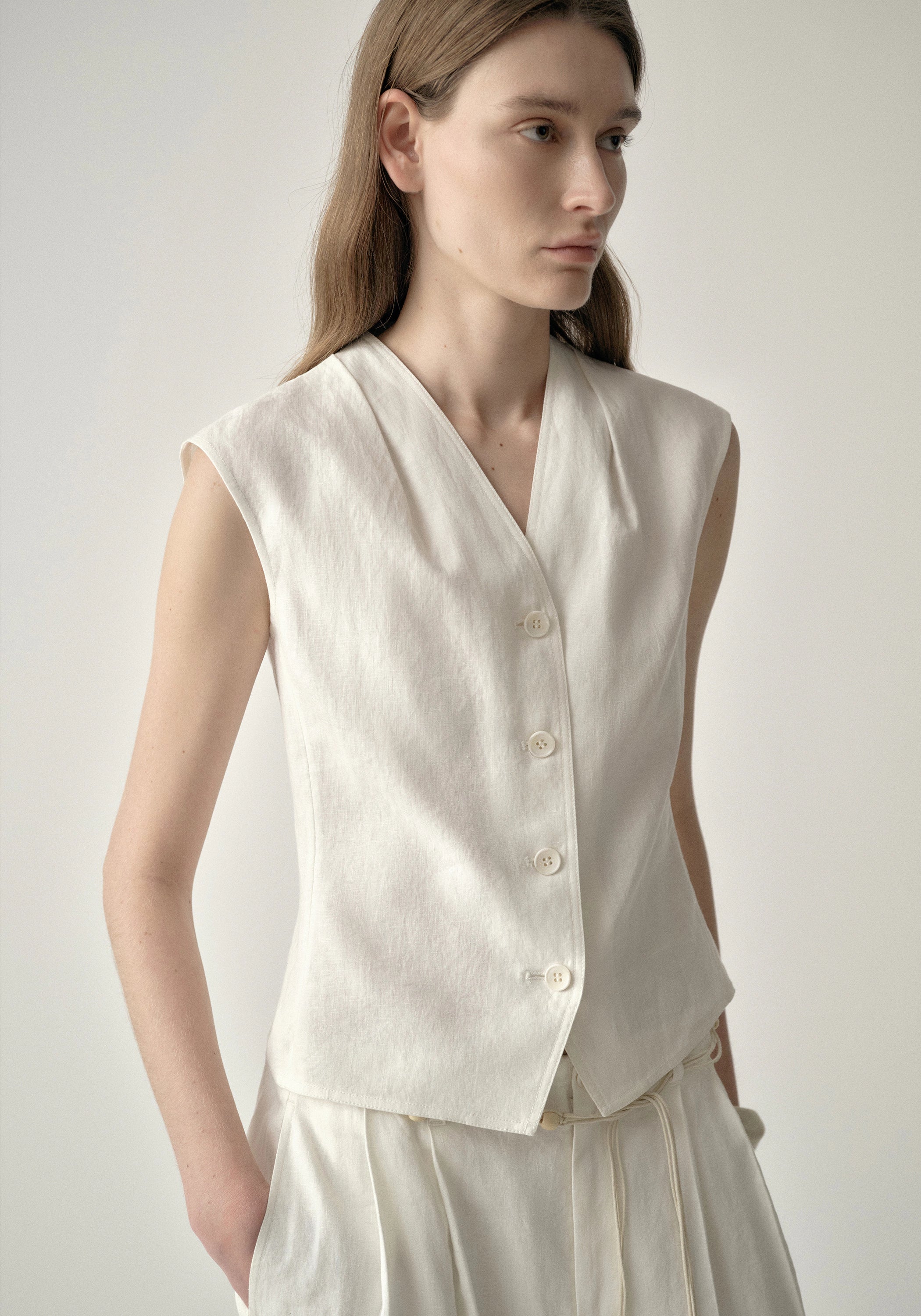#color_off white