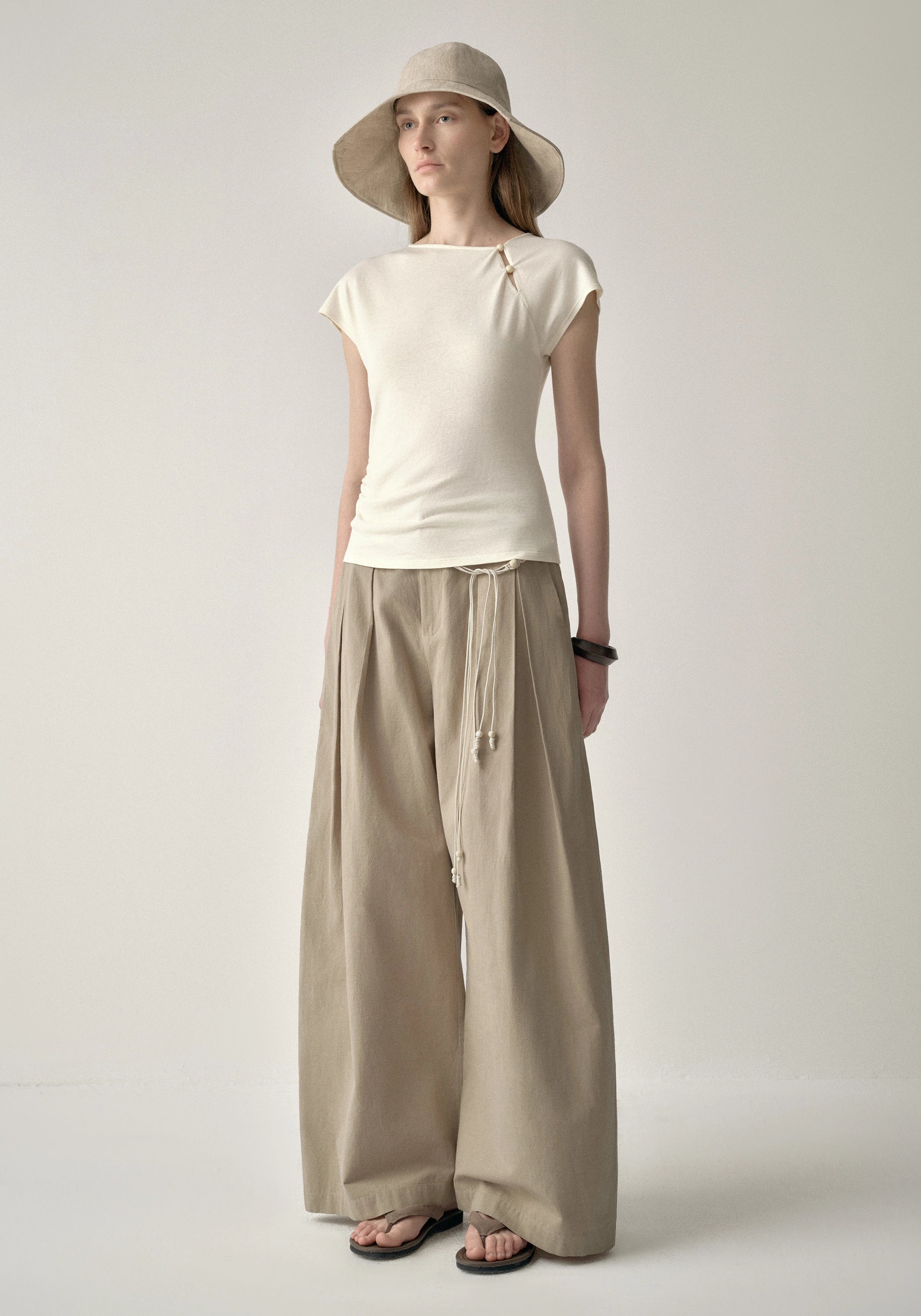 #color_khaki