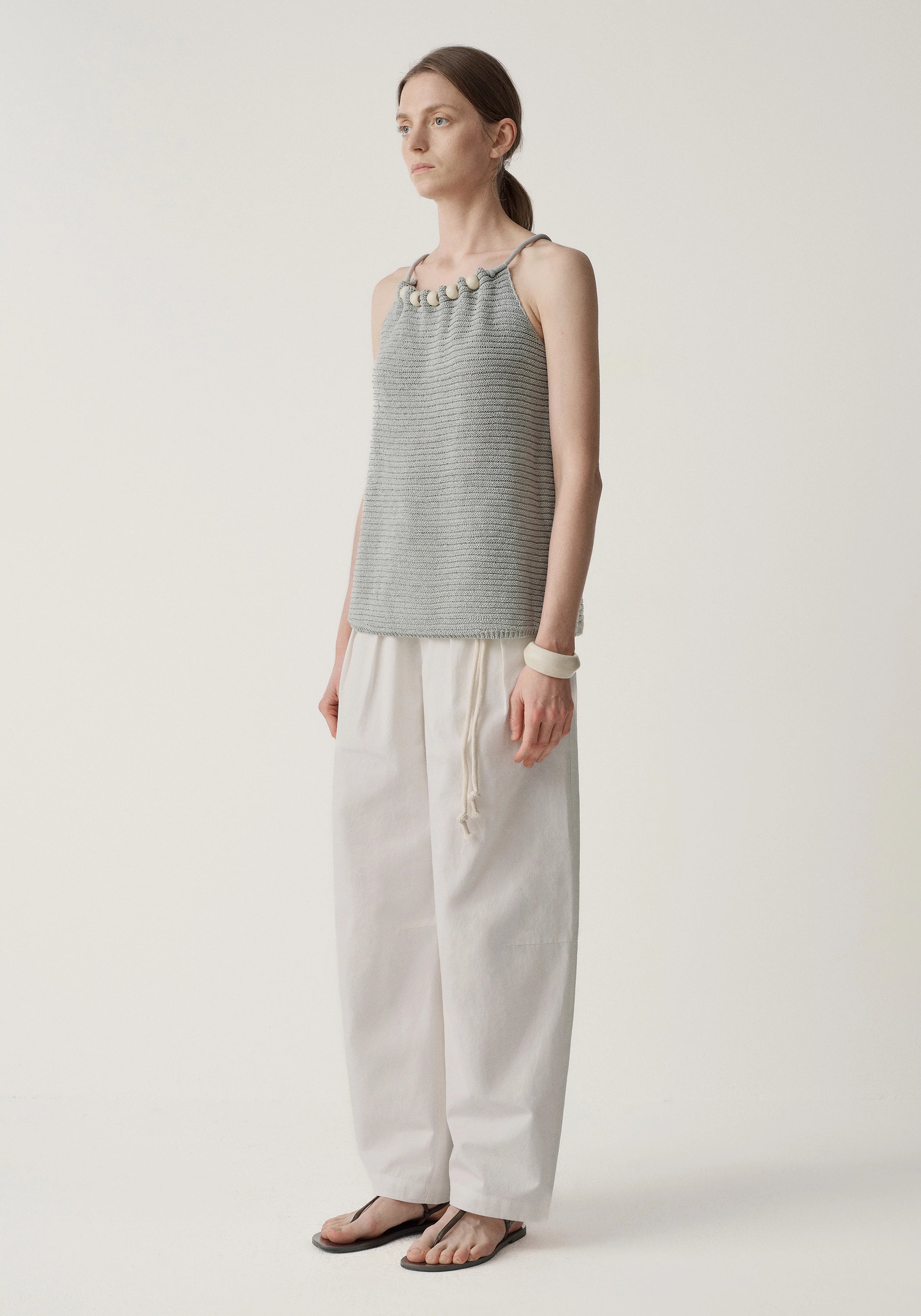 #color_off white