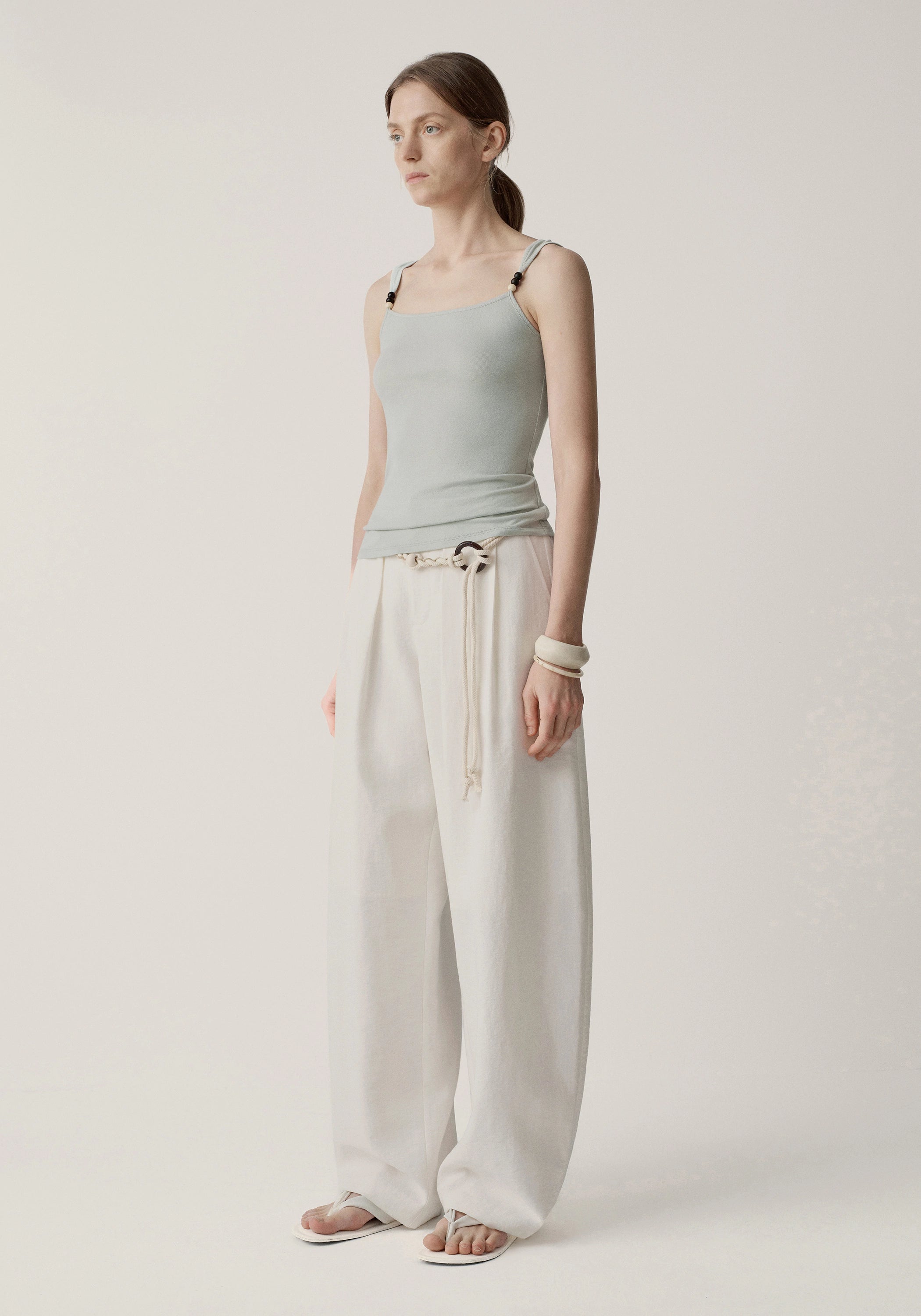 #color_off white