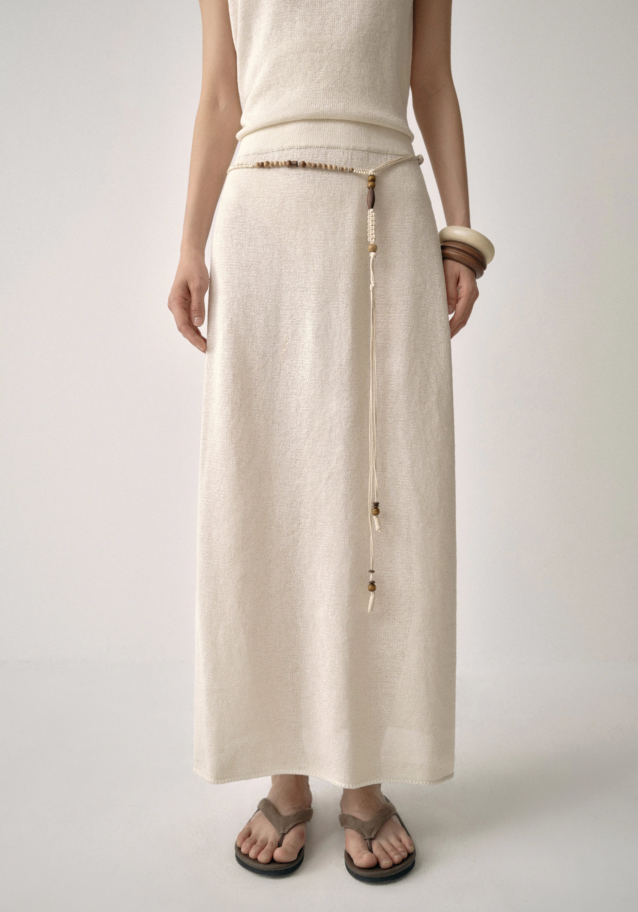 #color_cream white