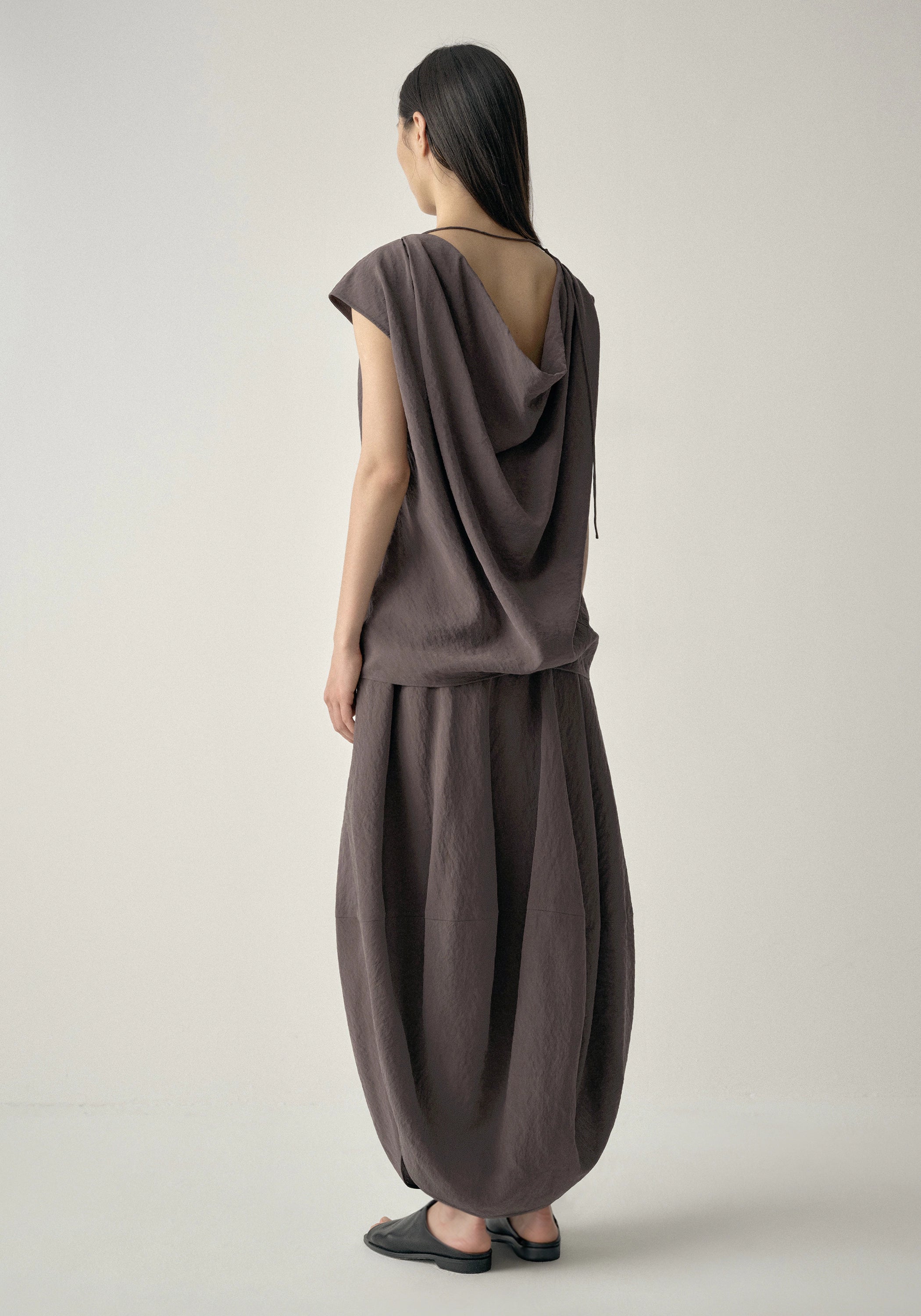 #color_plum brown