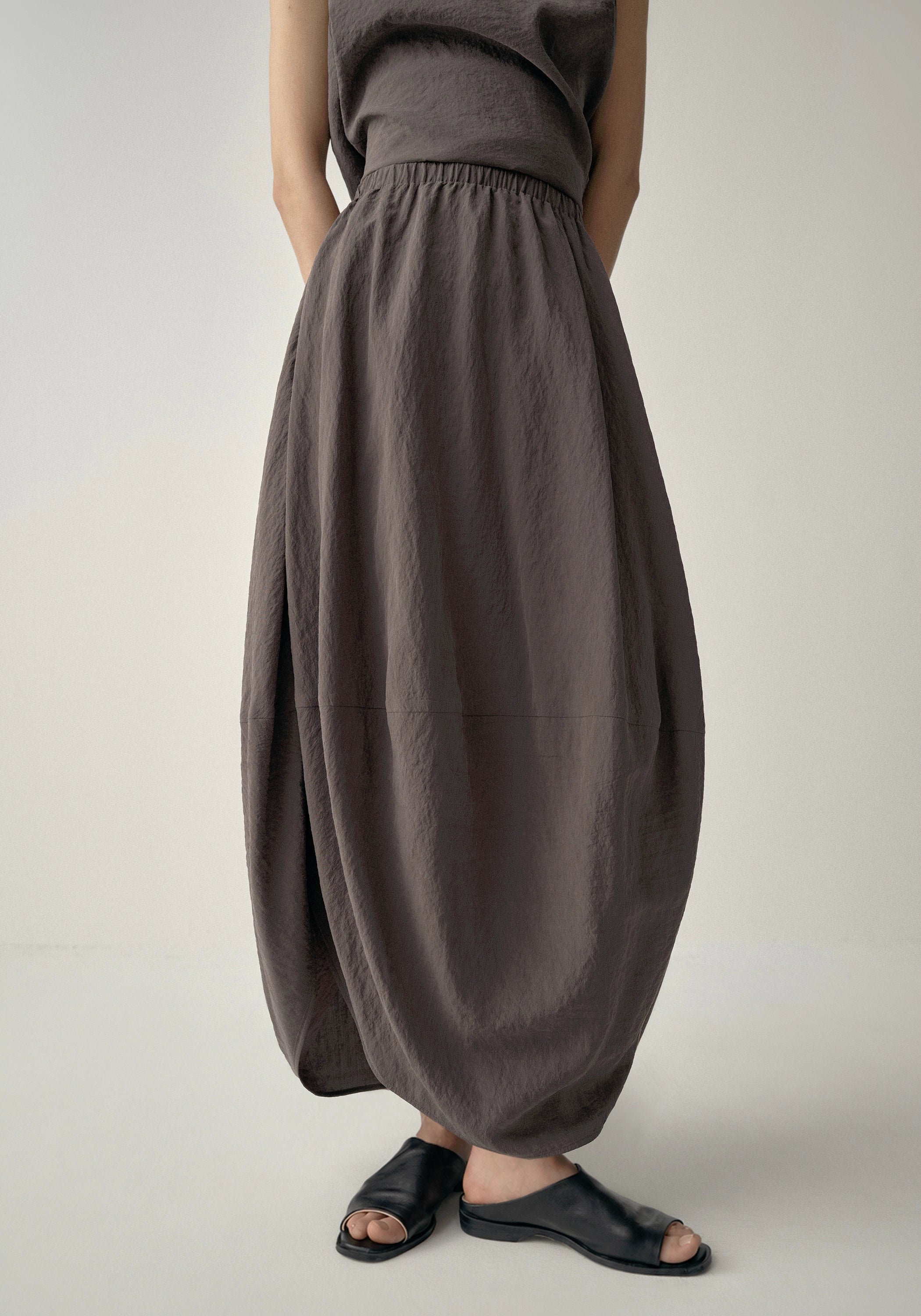 #color_plum brown