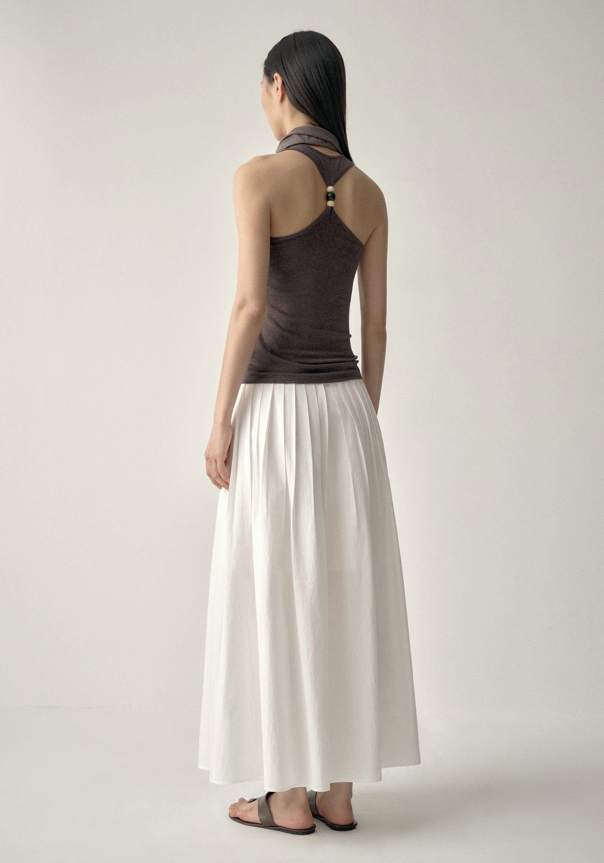 #color_off white
