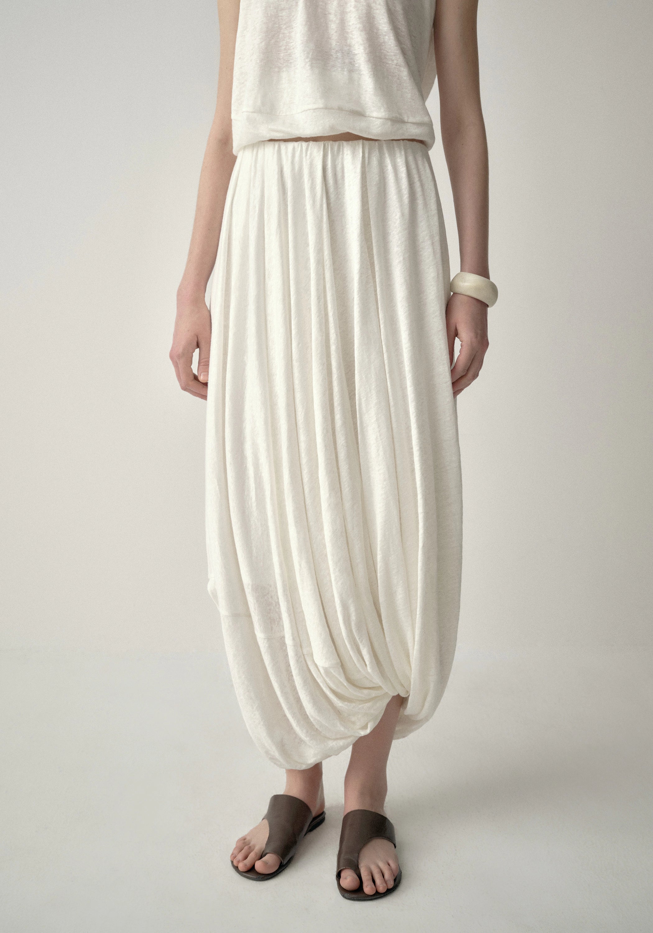 #color_off white