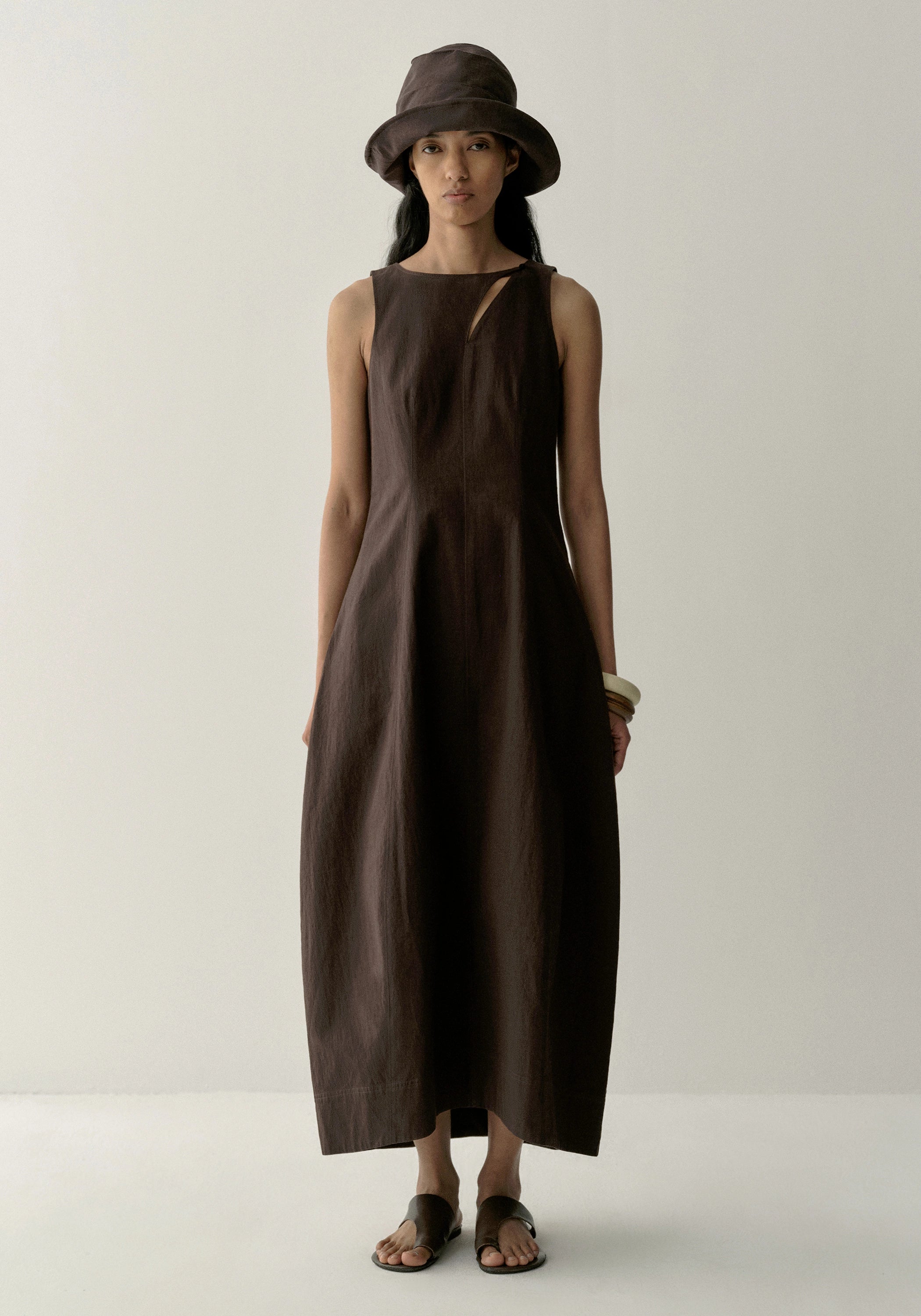 #color_raw umber