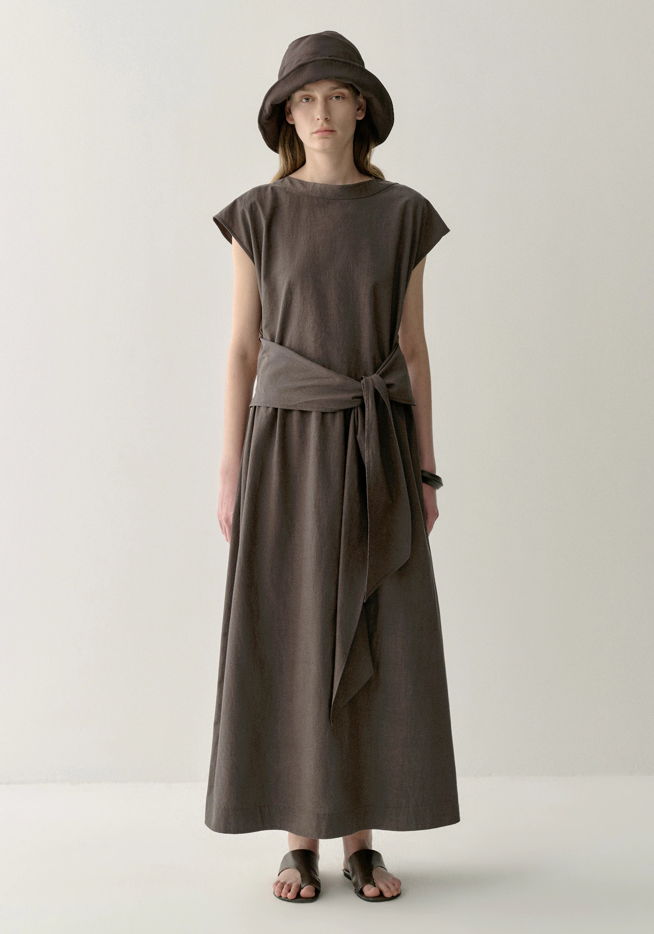 #color_raw umber