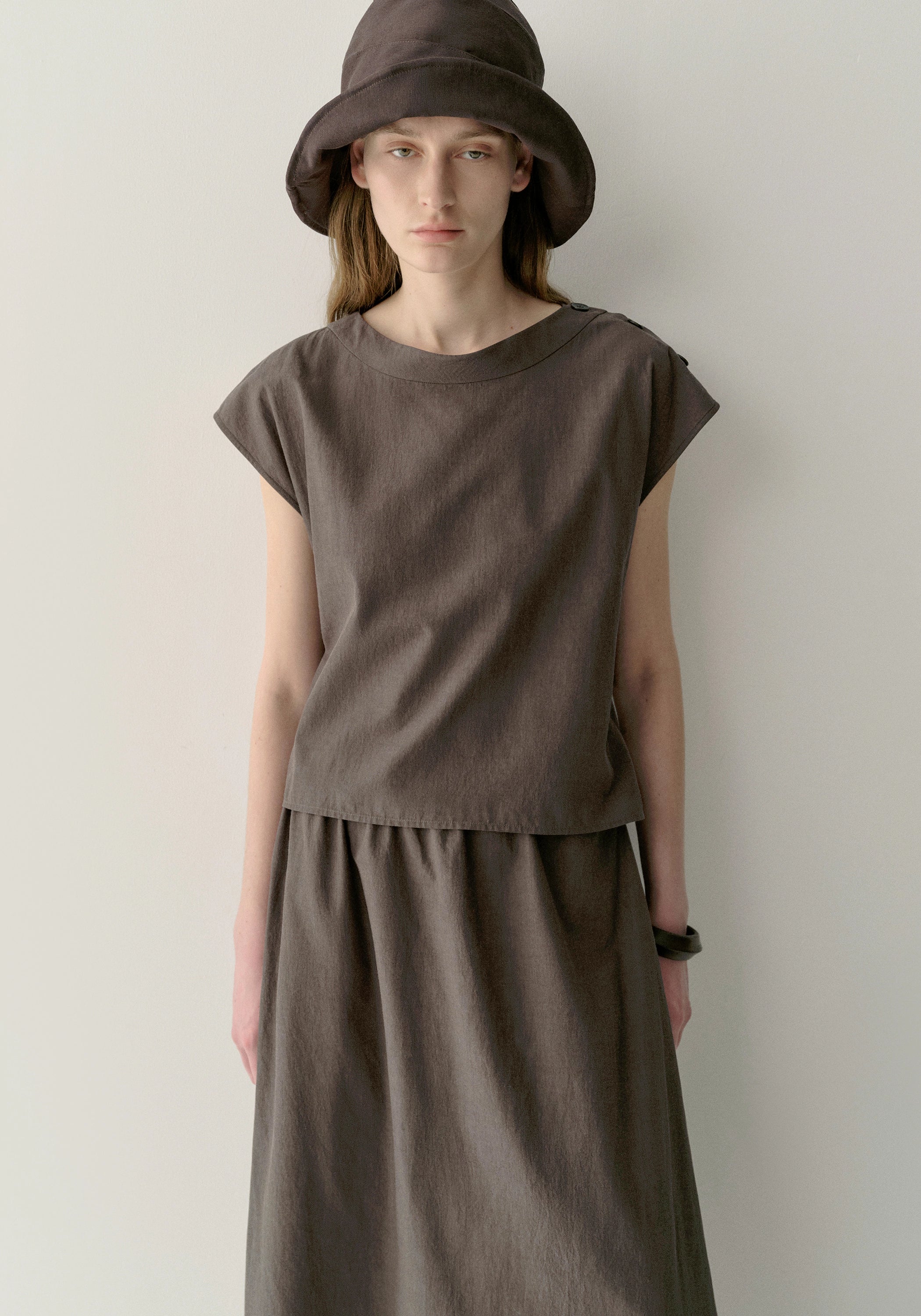 #color_raw umber