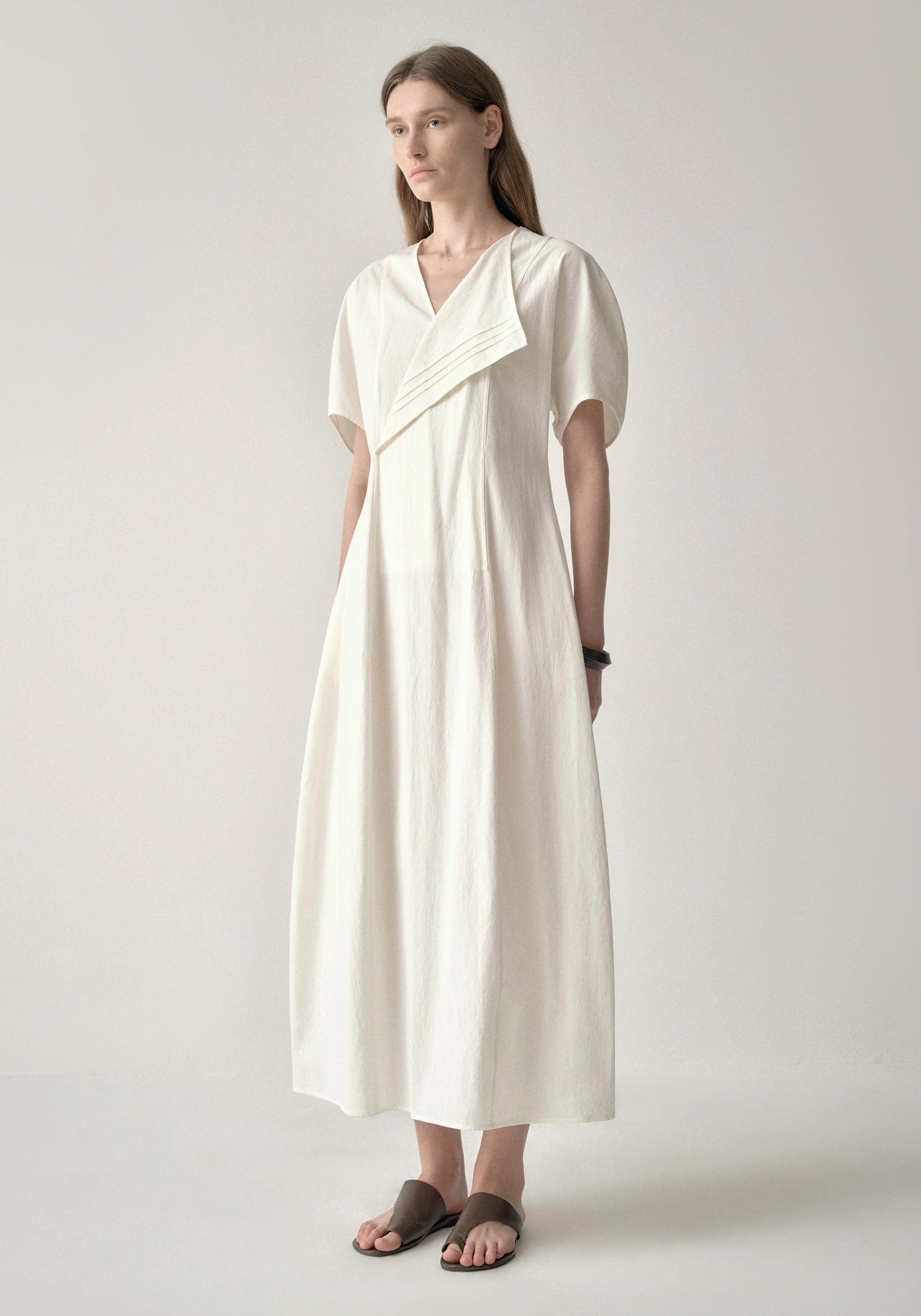 #color_off white