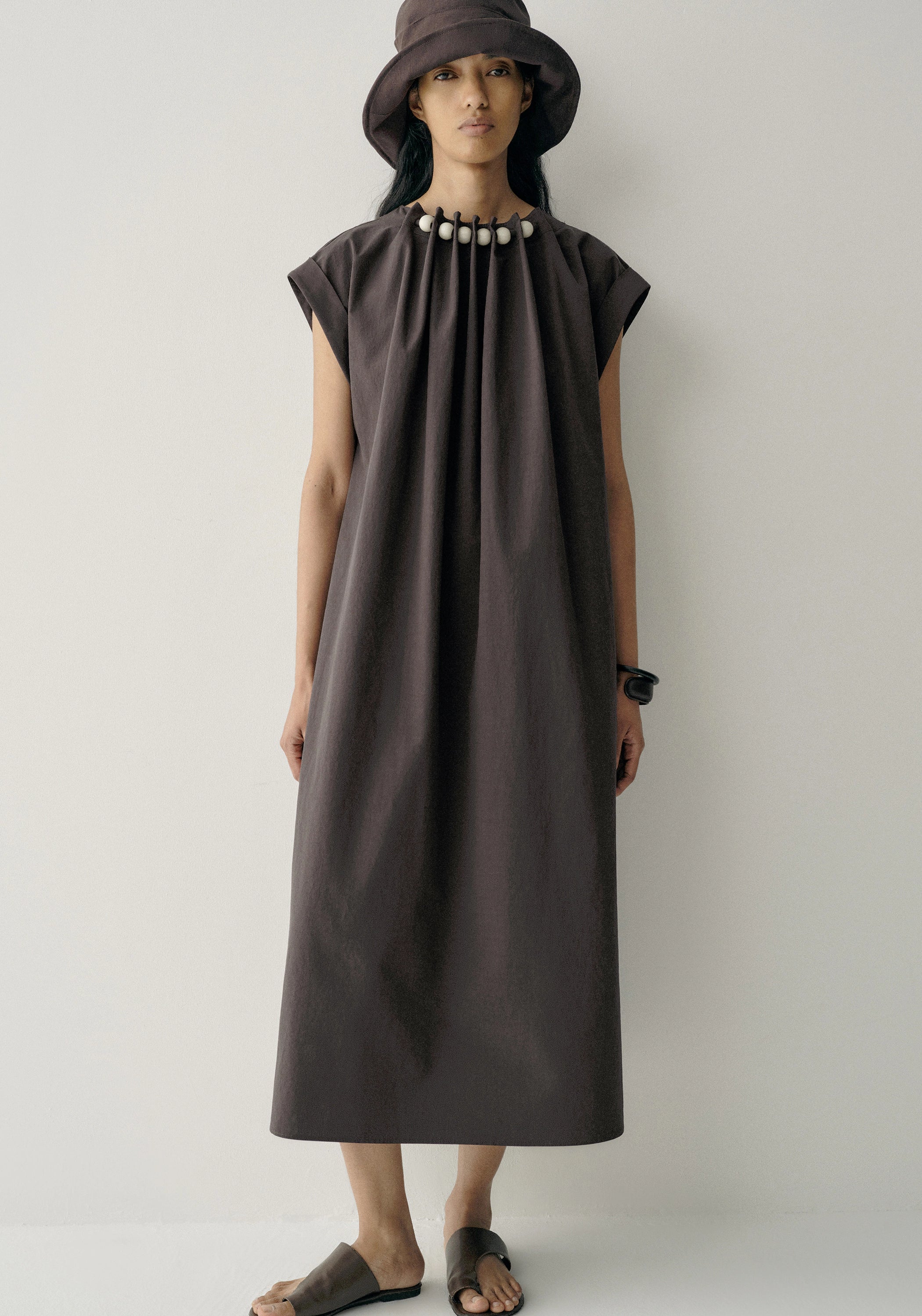 #color_raw umber