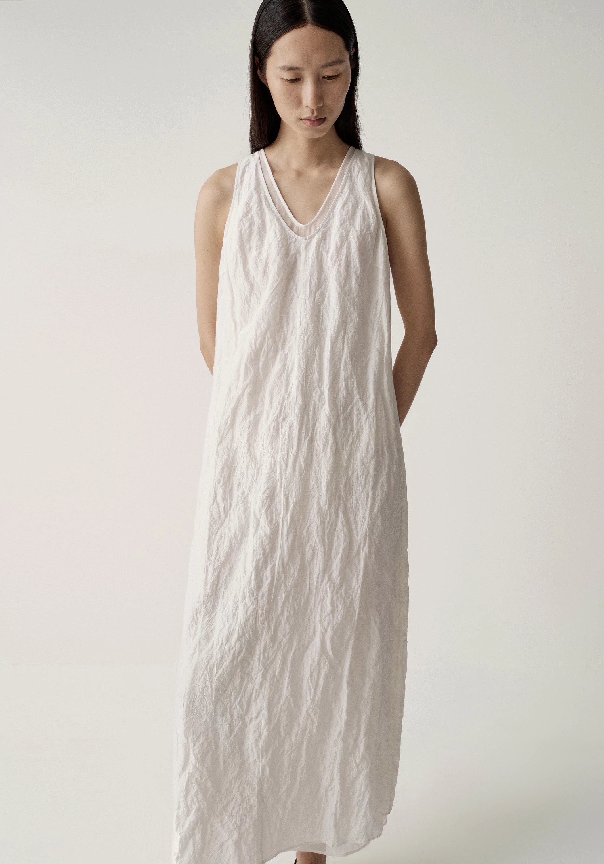 #color_off white