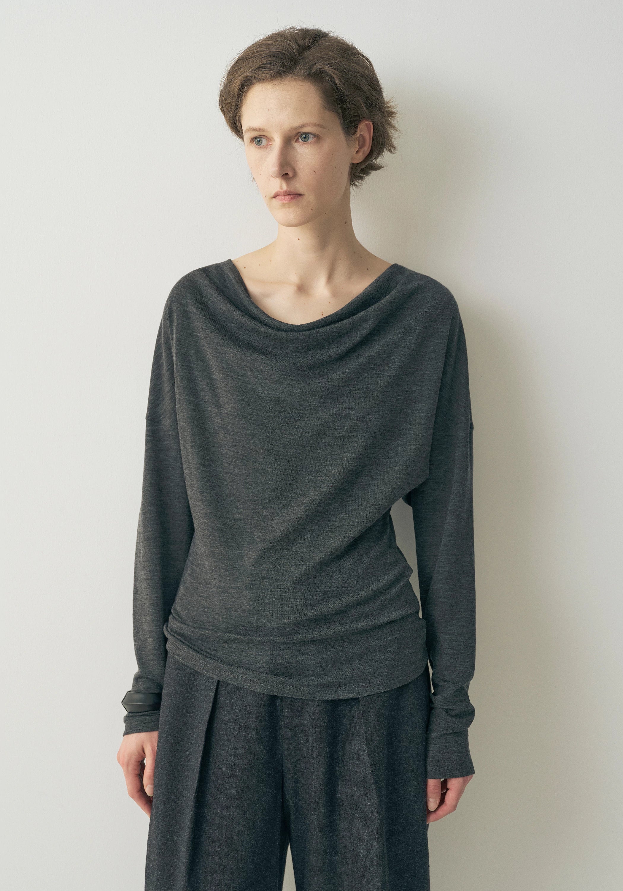 #color_dark gray