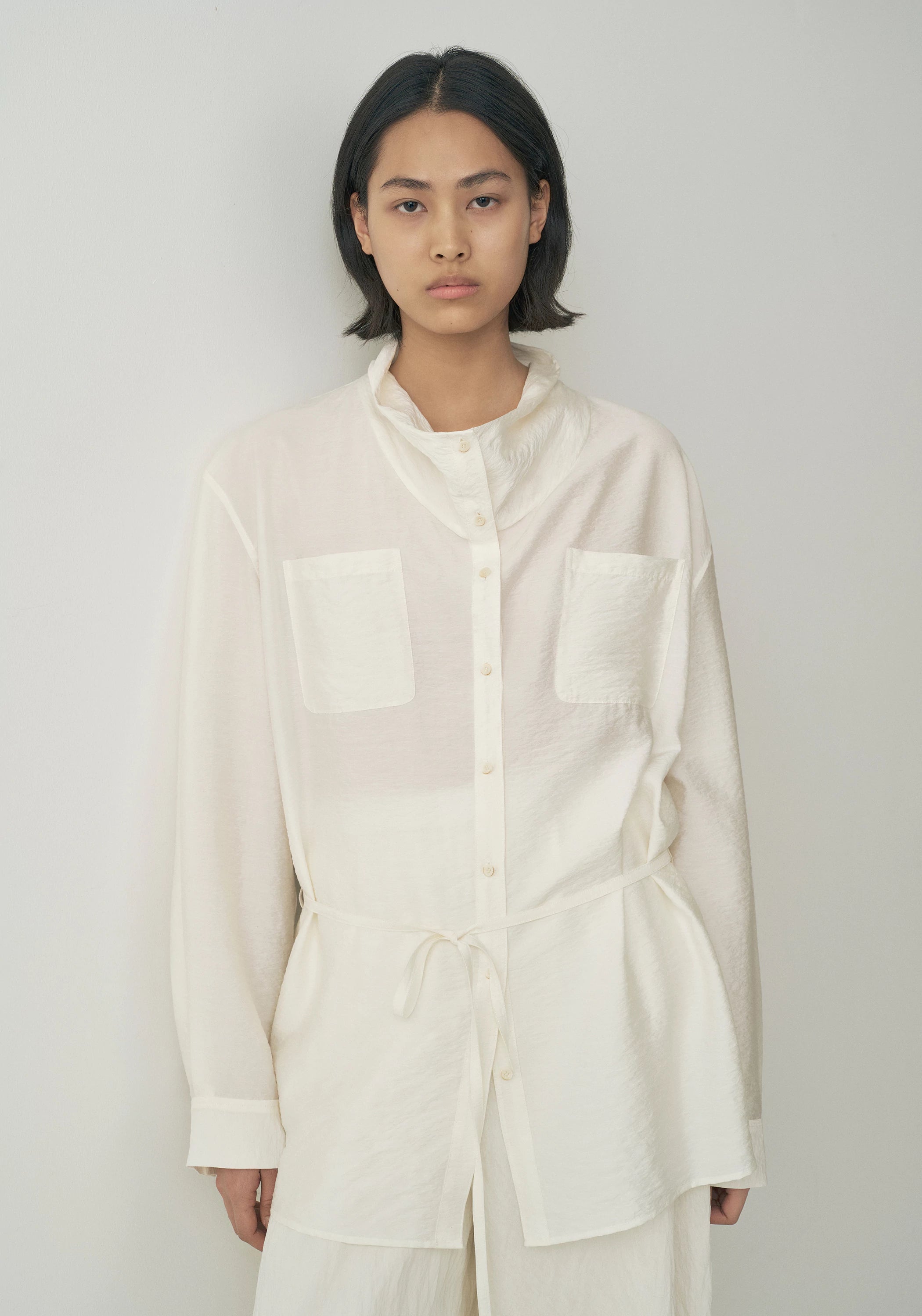 #color_off white