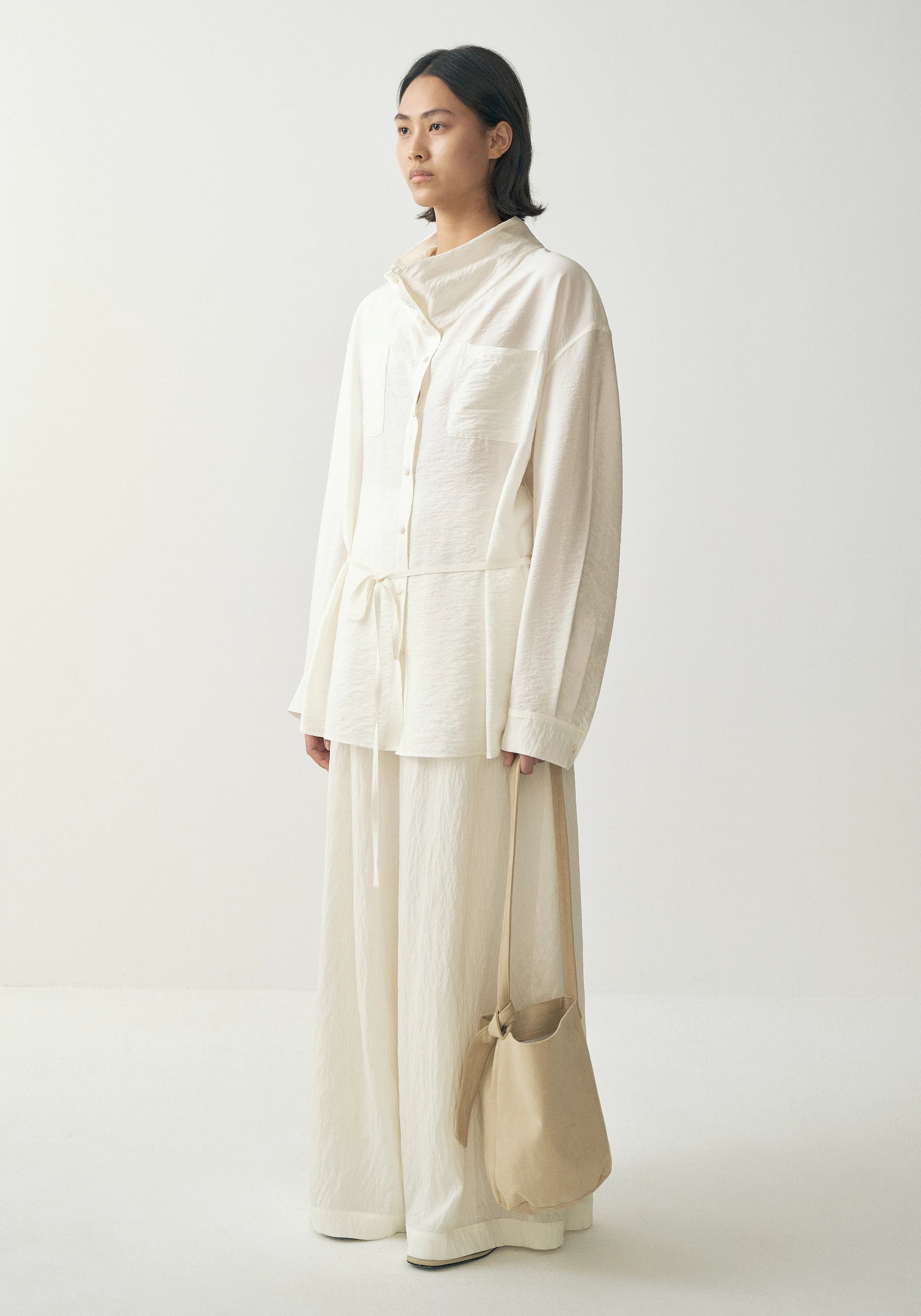 #color_off white