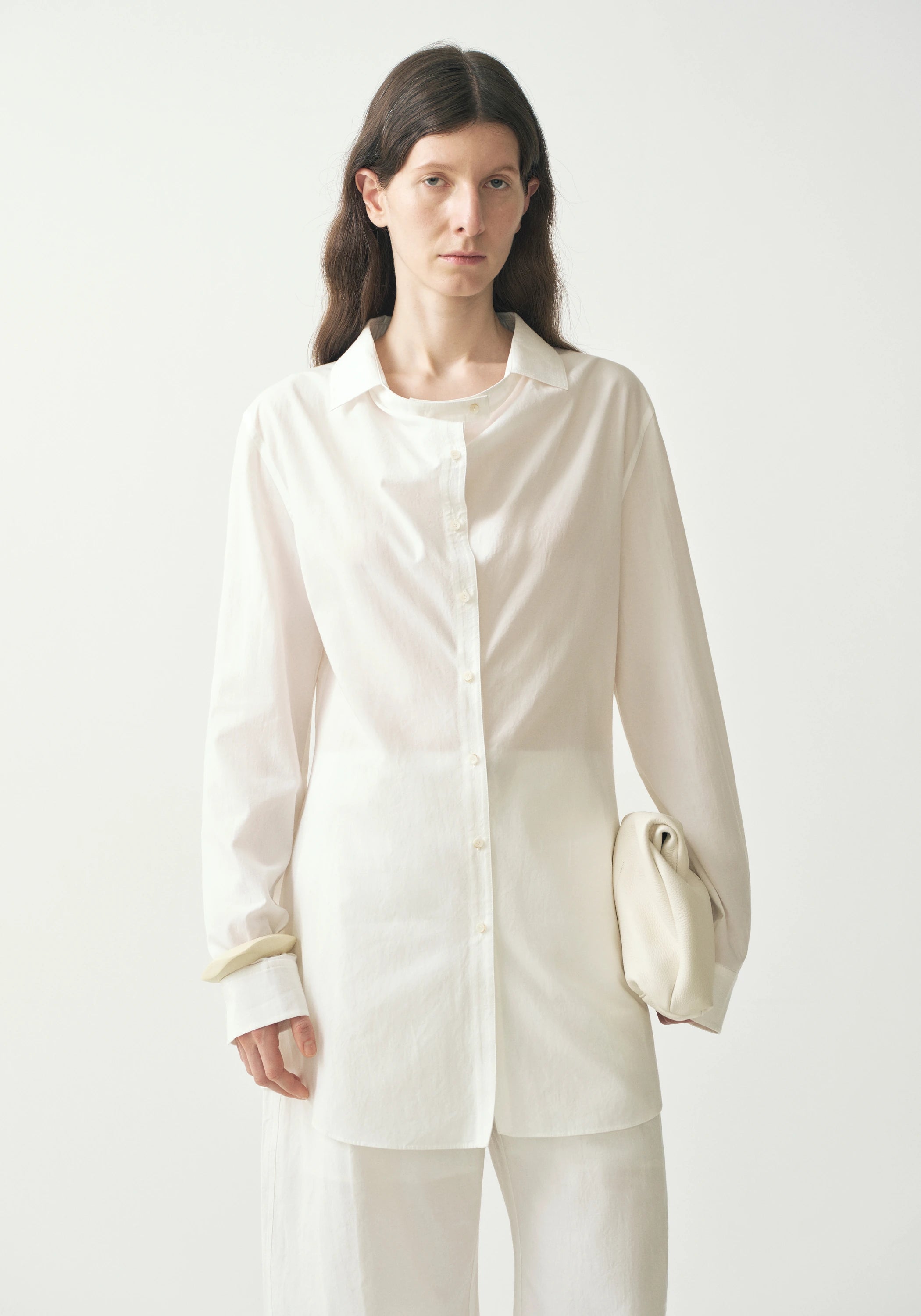 #color_off white