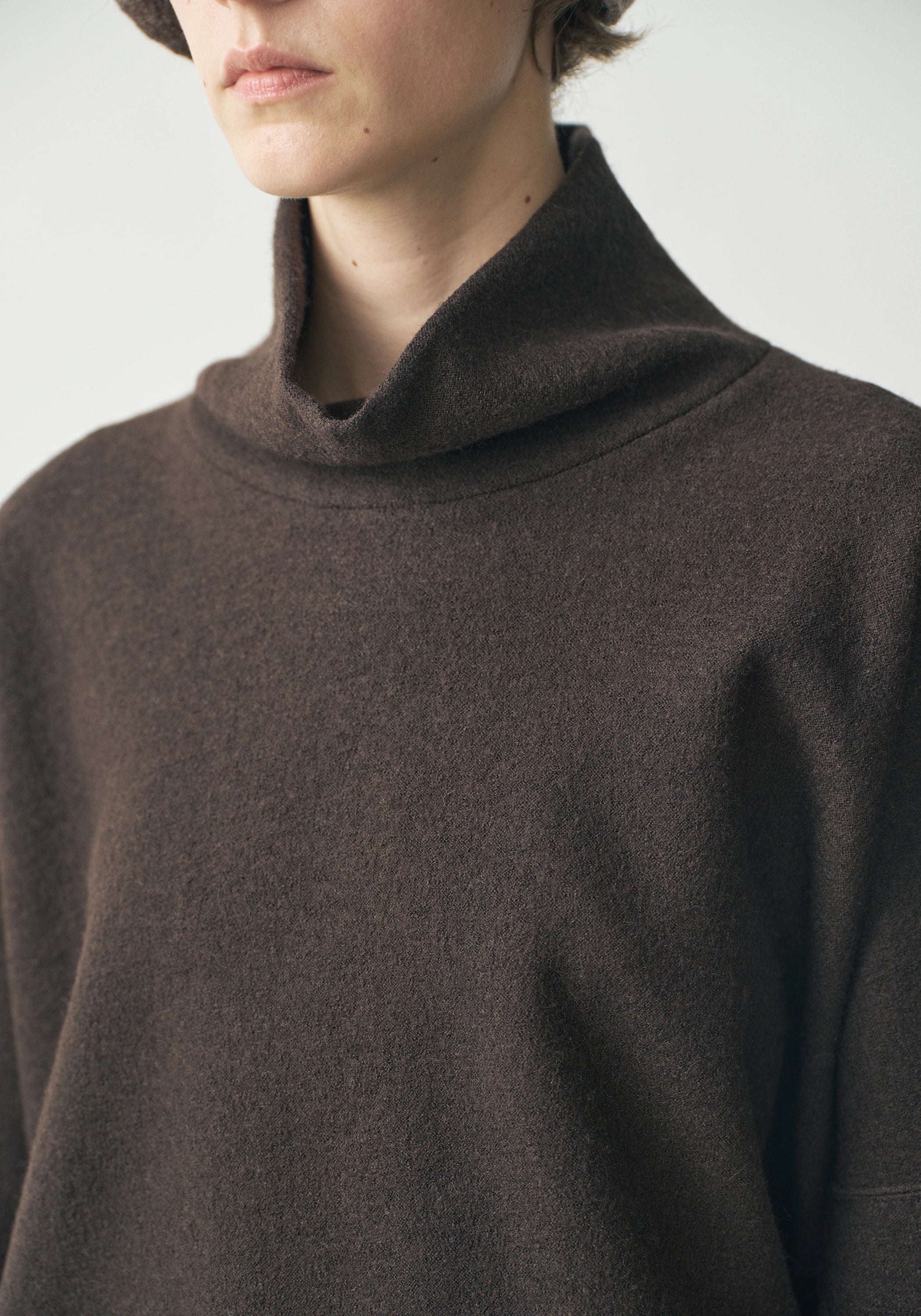 #color_raw umber