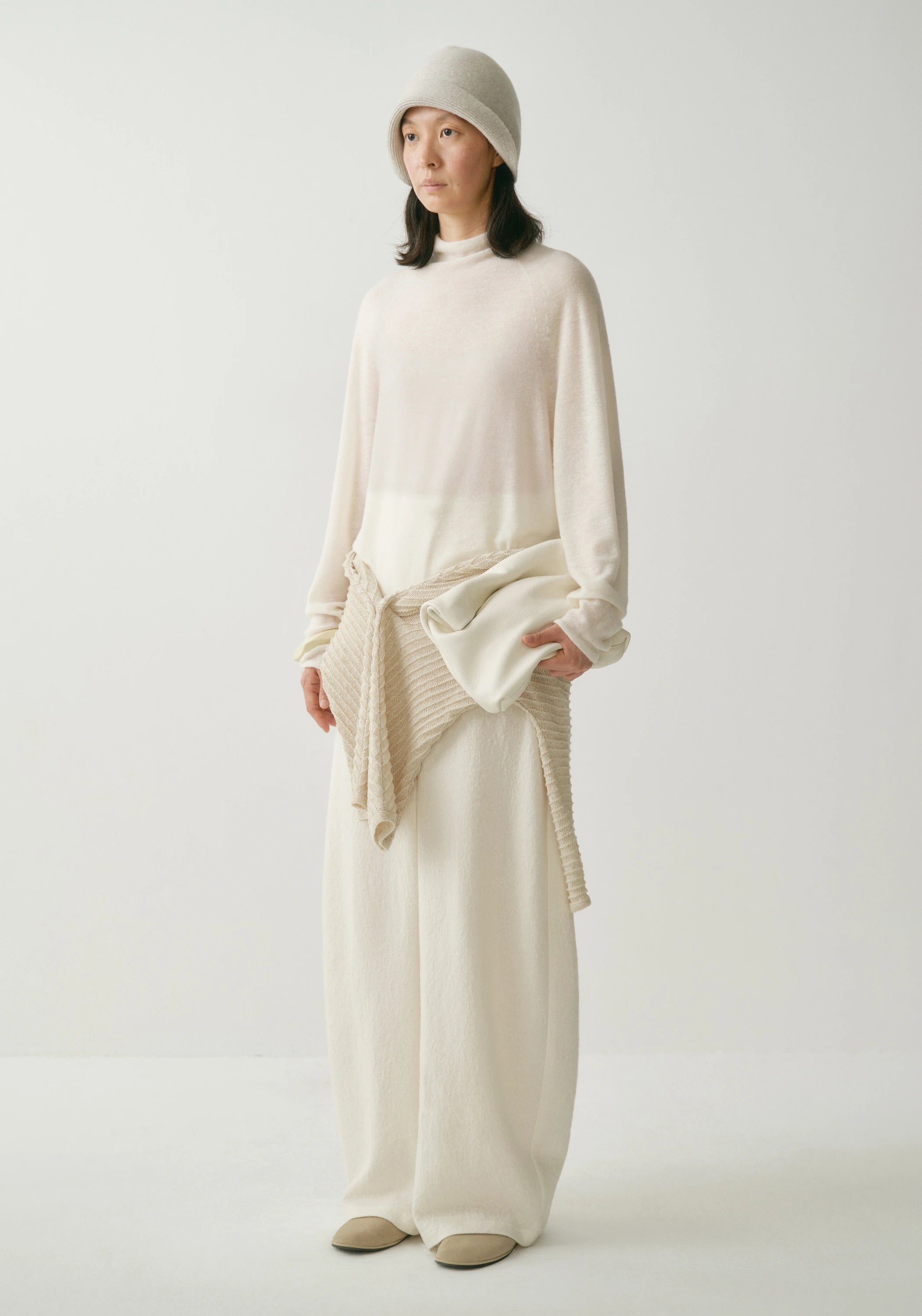 #color_off white