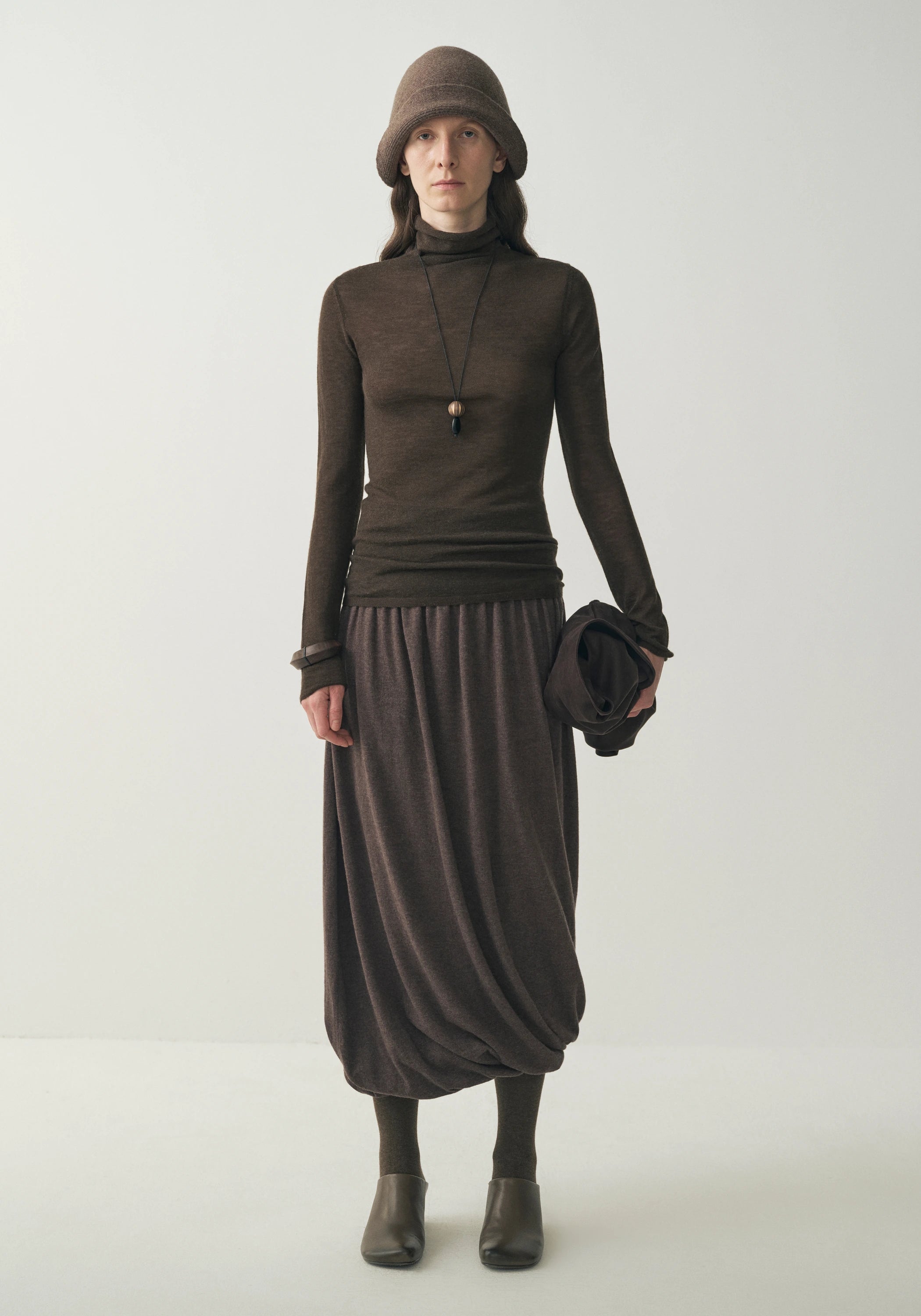 #color_raw umber