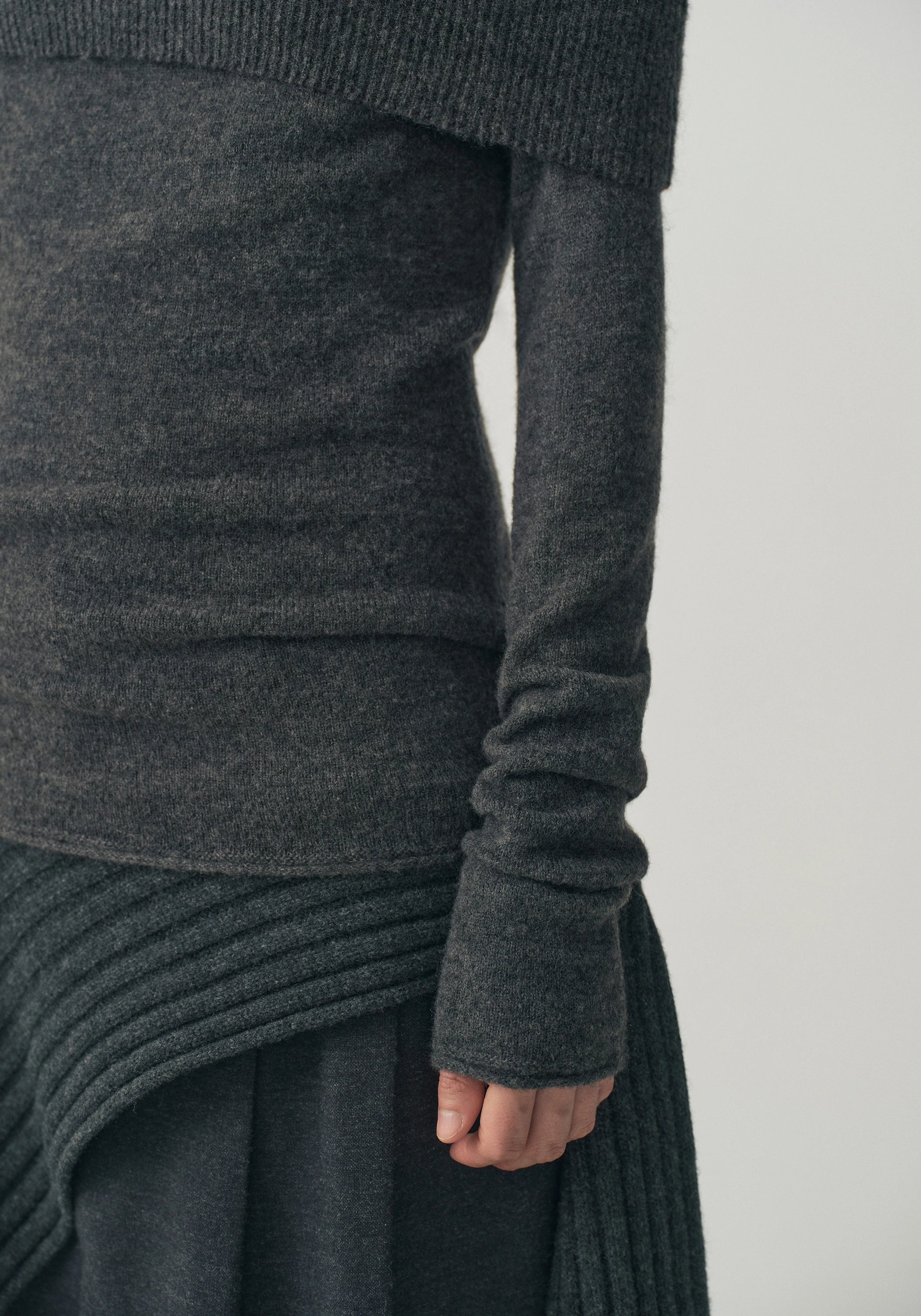 #color_dark gray