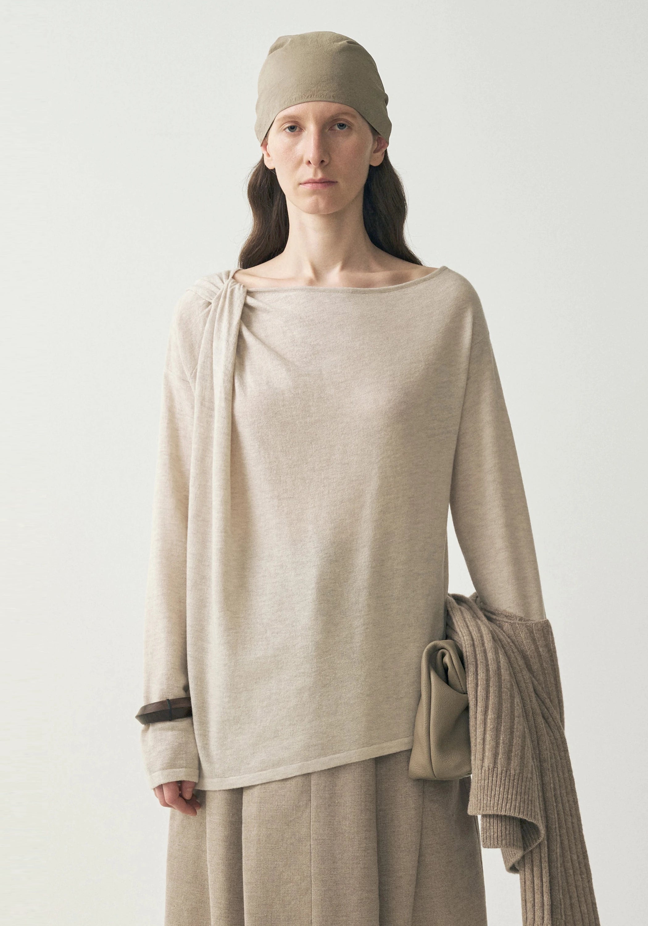 #color_light khaki