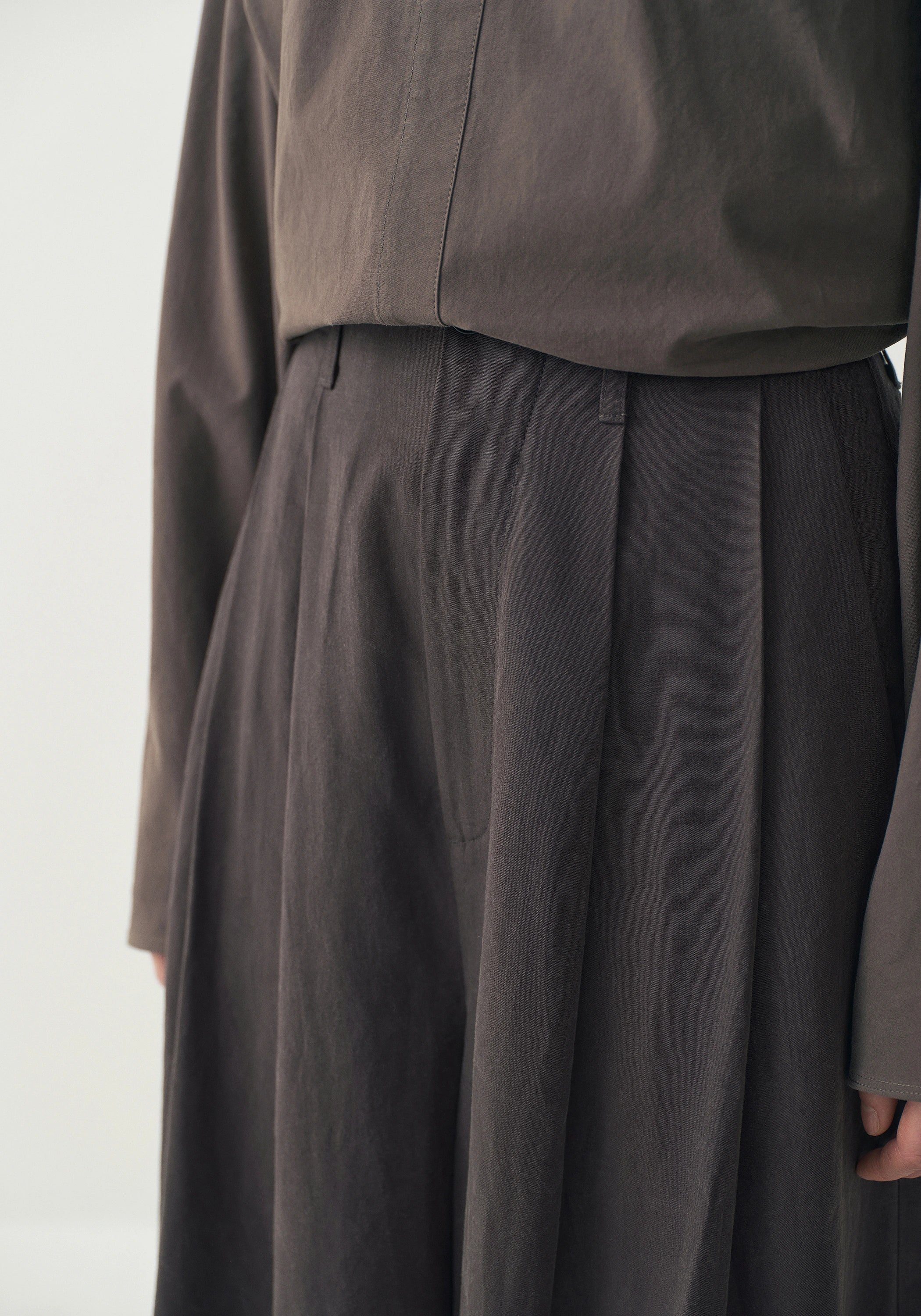 #color_plum brown